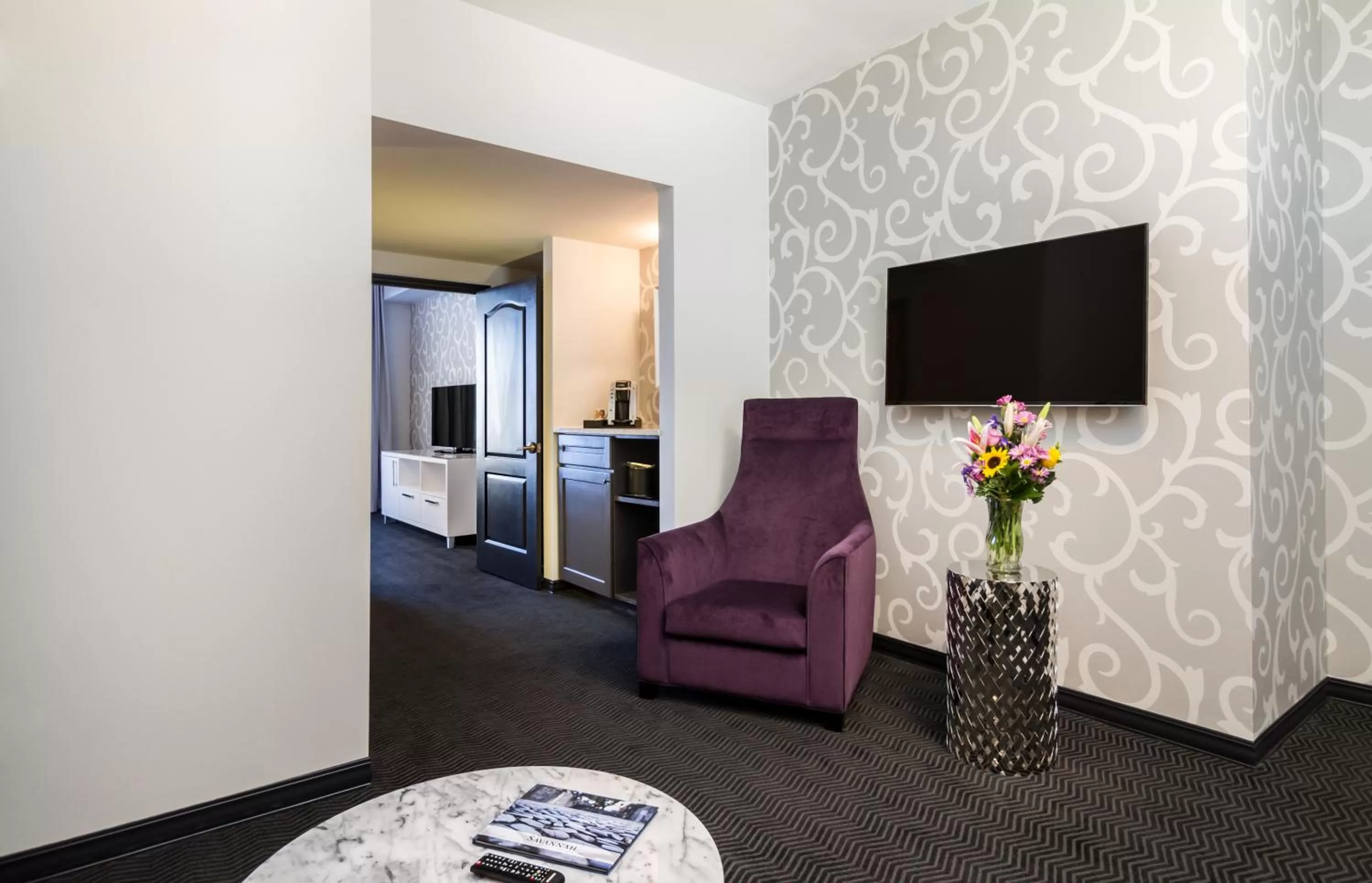 Seating area in TRYP by Wyndham Savannah