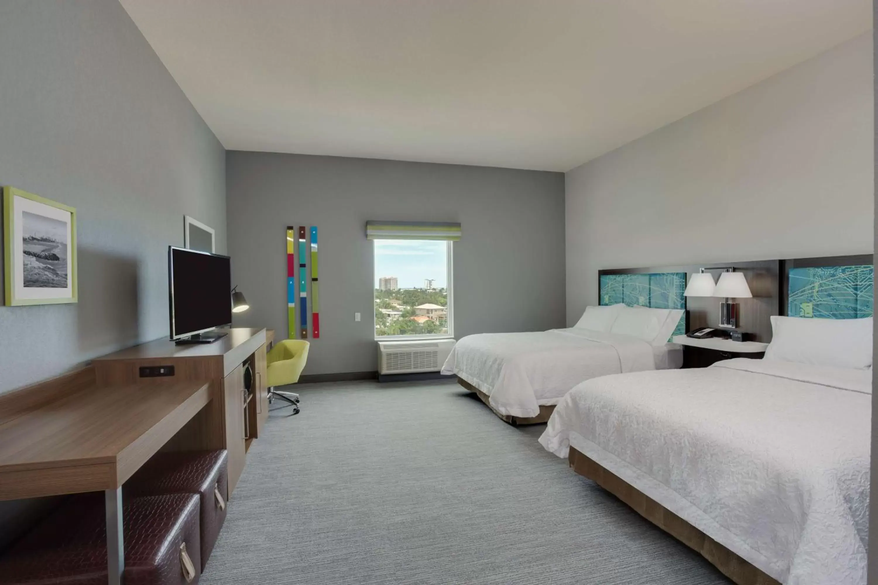 Bedroom in Hampton Inn Fort Lauderdale Pompano Beach