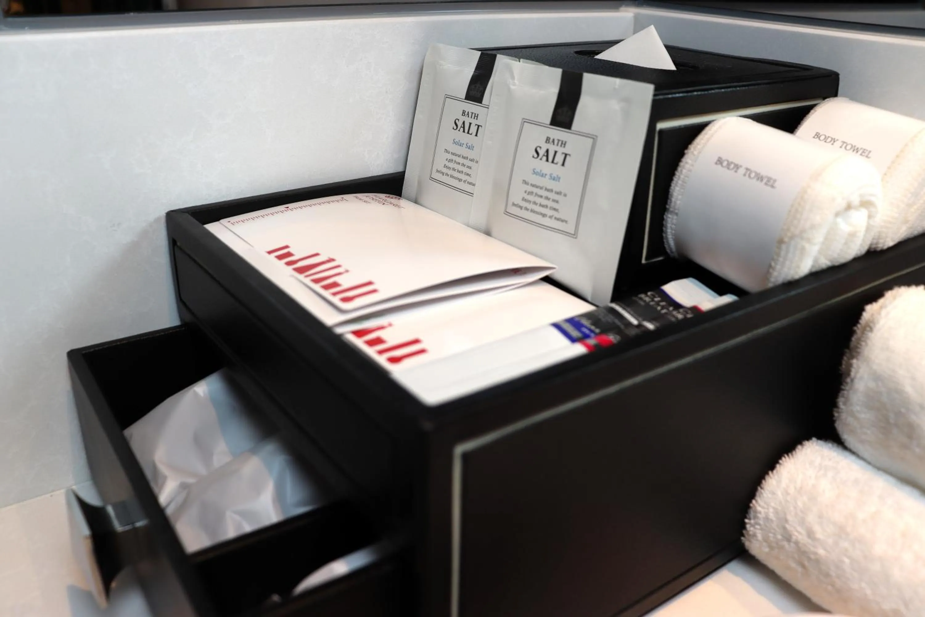 towels, Bed in Hilton Yokohama