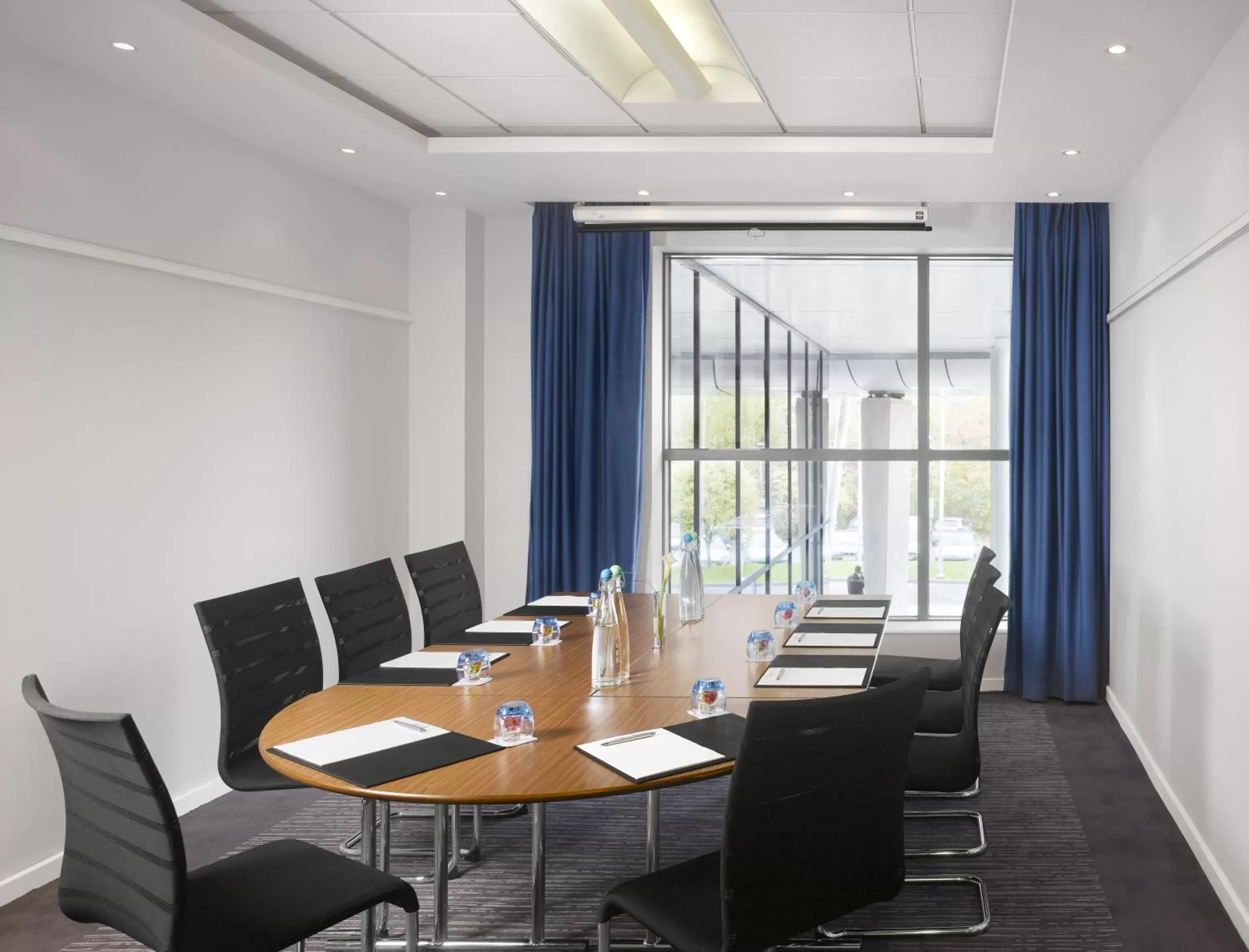 Business facilities in Radisson Blu Manchester Airport