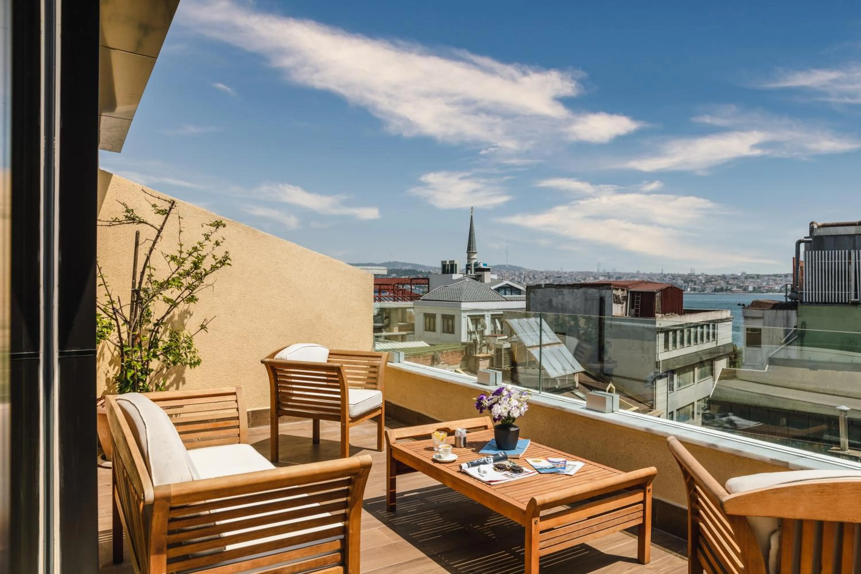 Balcony/Terrace in Union Hotel Port