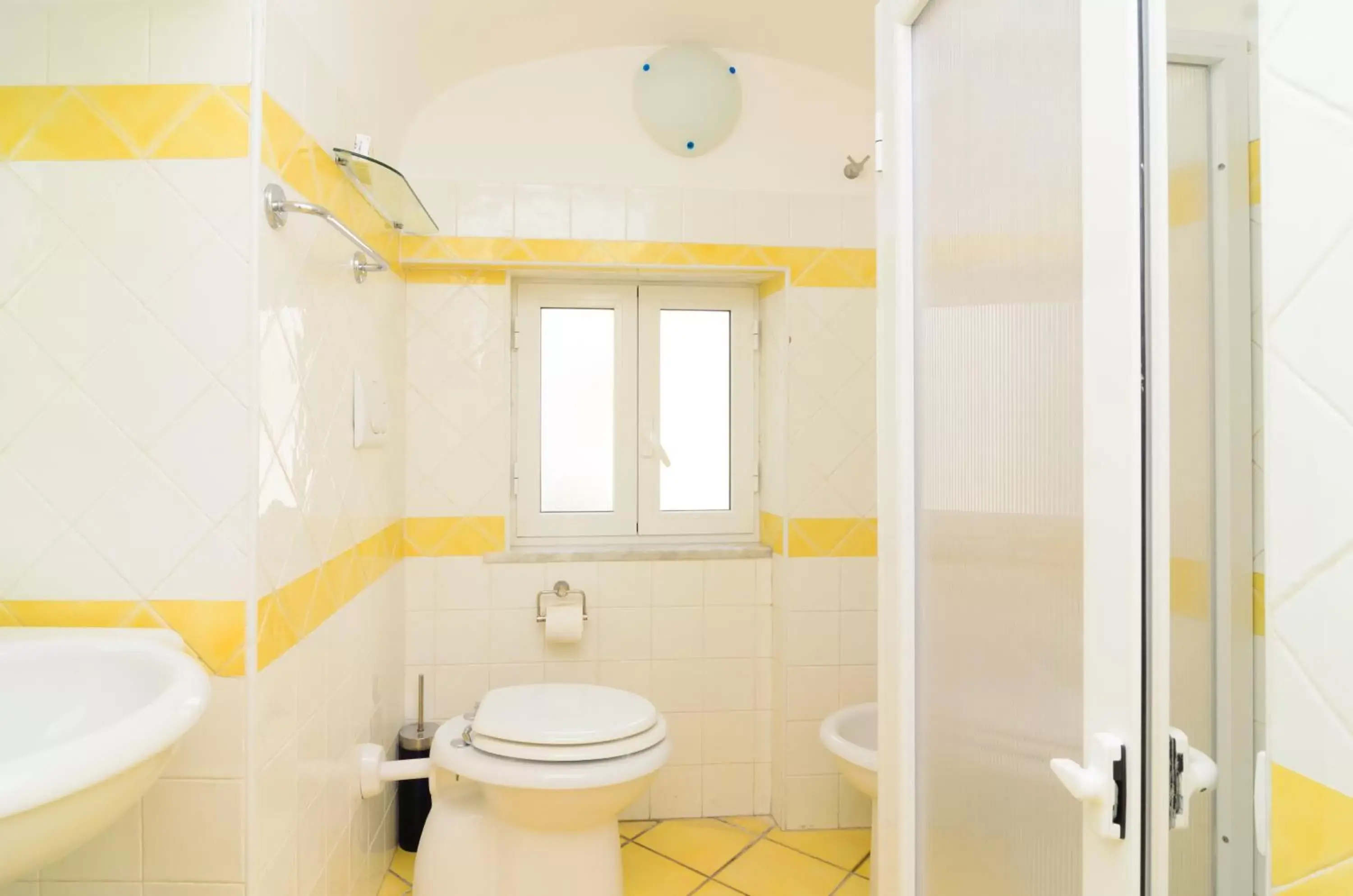 Bathroom in Albergo Villa Giusto