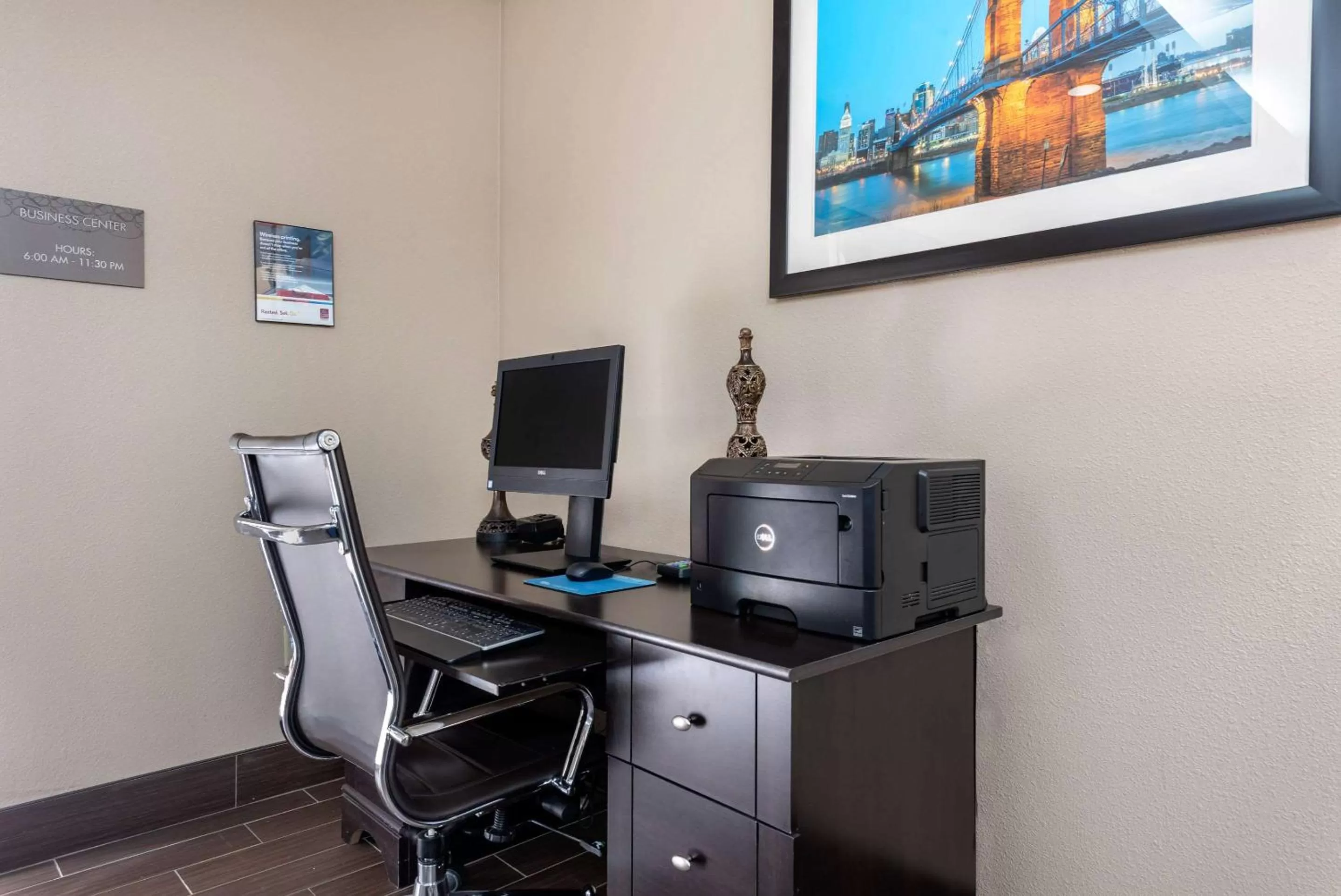 On site in Holiday Inn Express & Suites Hebron - Cincinnati Airport by IHG