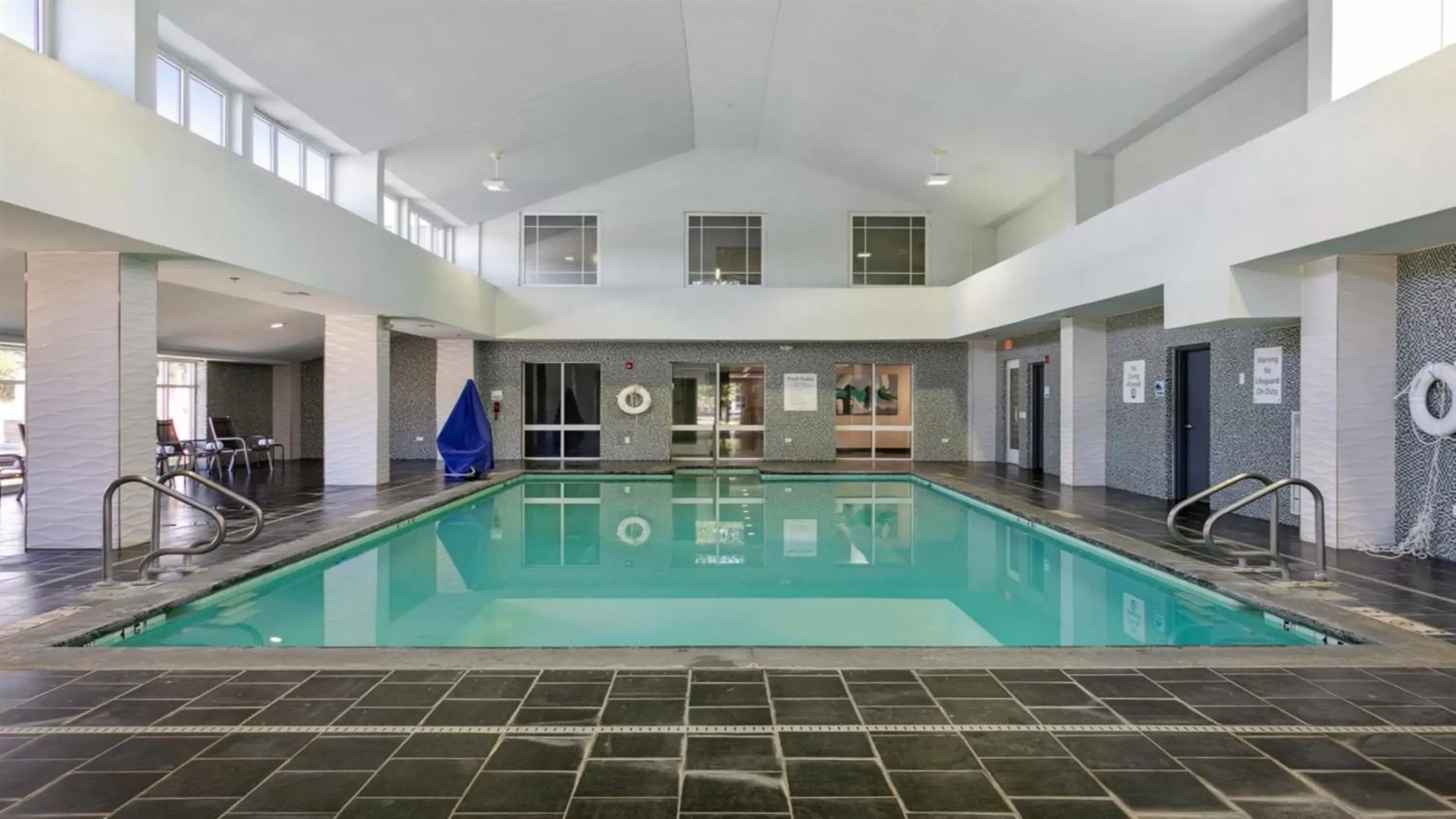 Swimming Pool in Holiday Inn Express Williamsburg North, an IHG Hotel