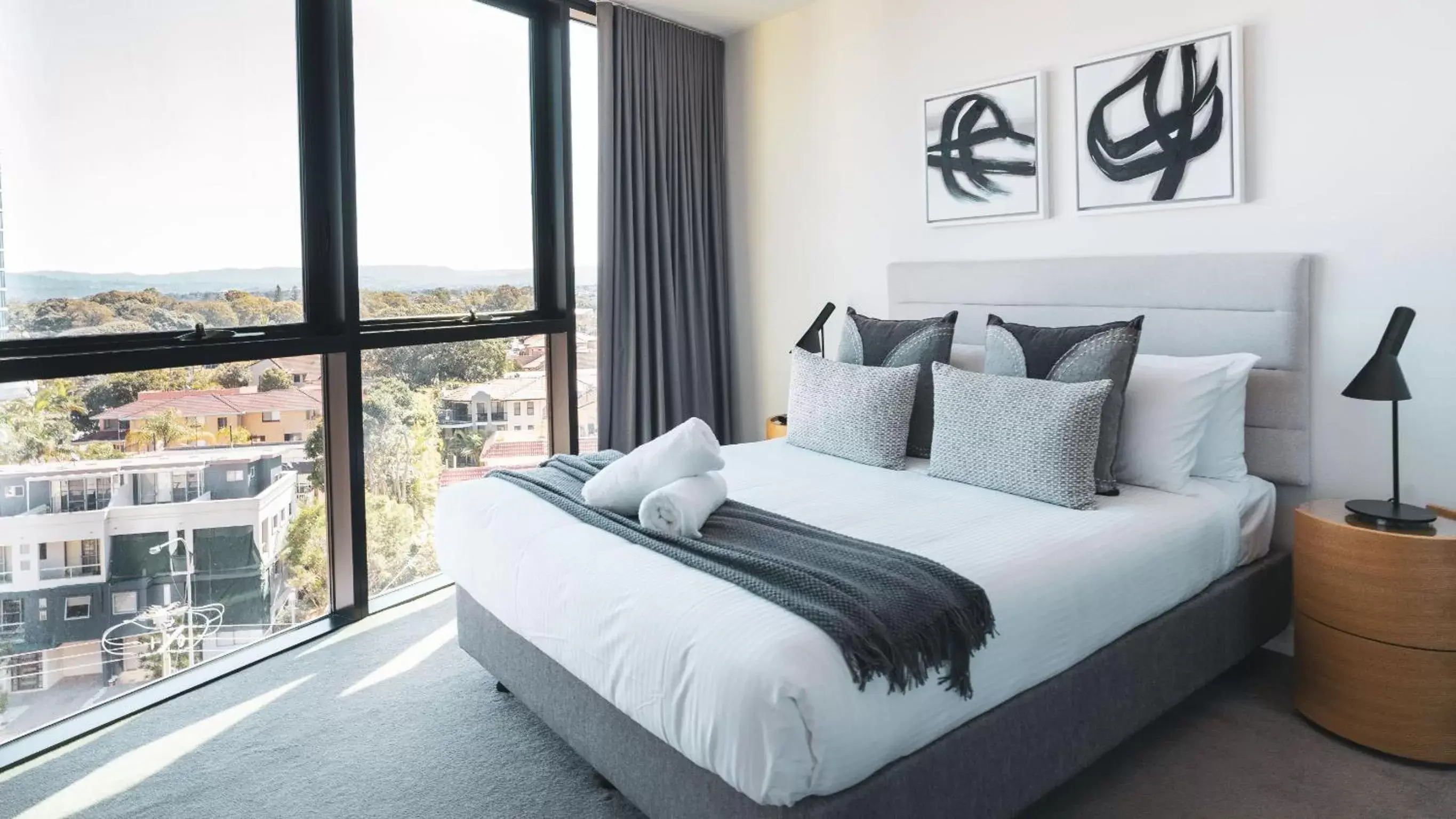 Bedroom, Bed in Vue Broadbeach