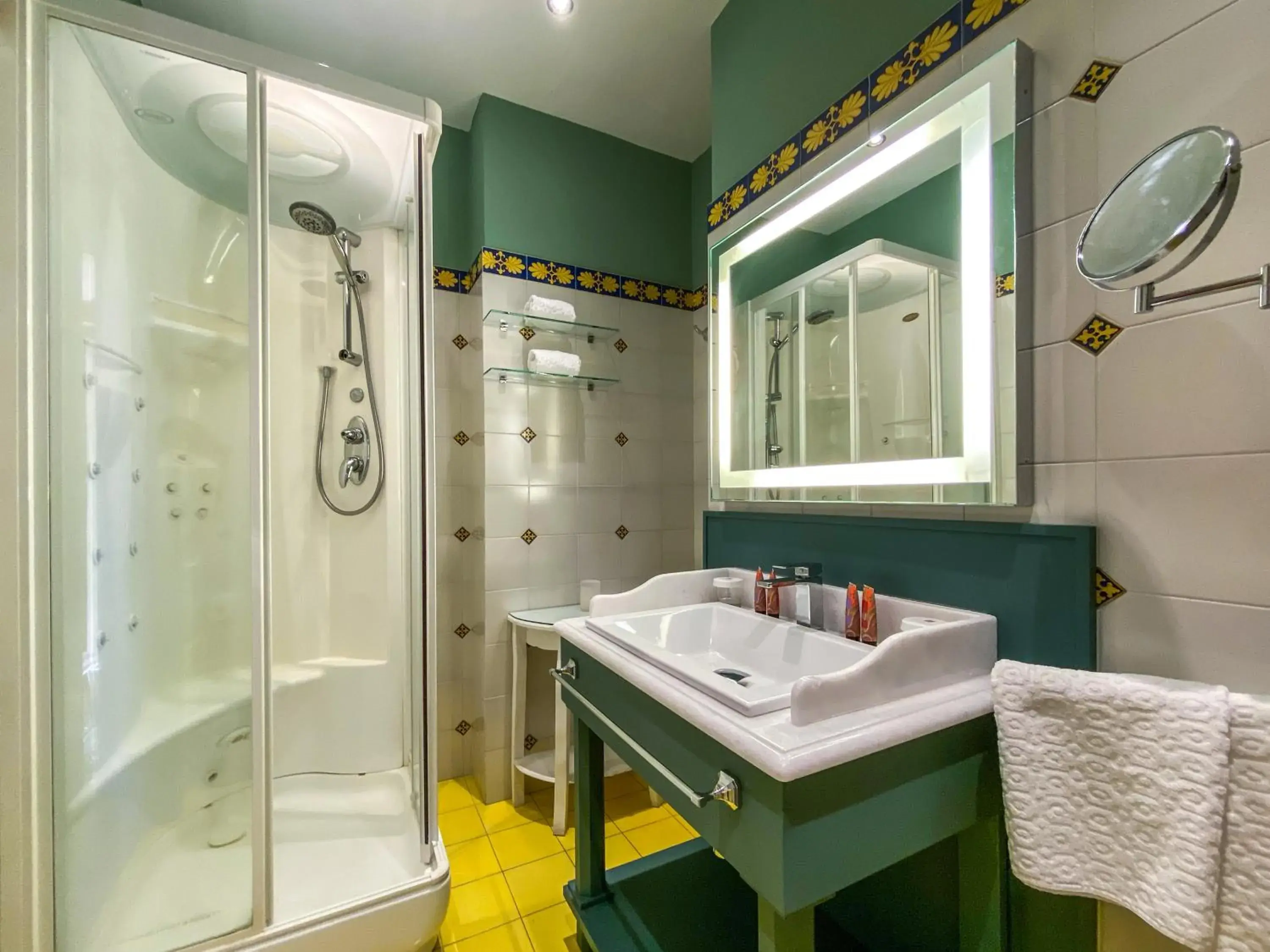Bathroom in Hotel Villa Ducale