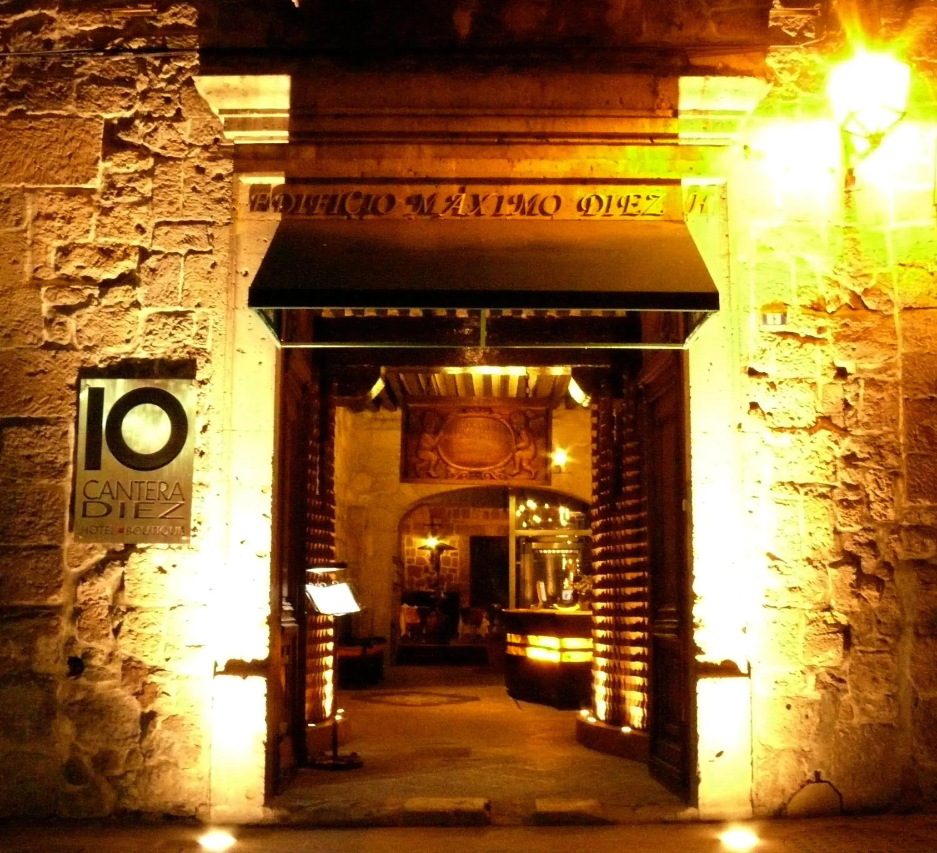 Facade/entrance in Cantera 10 Hotel Boutique Facade/entrance in Cantera 10 Hotel Boutique