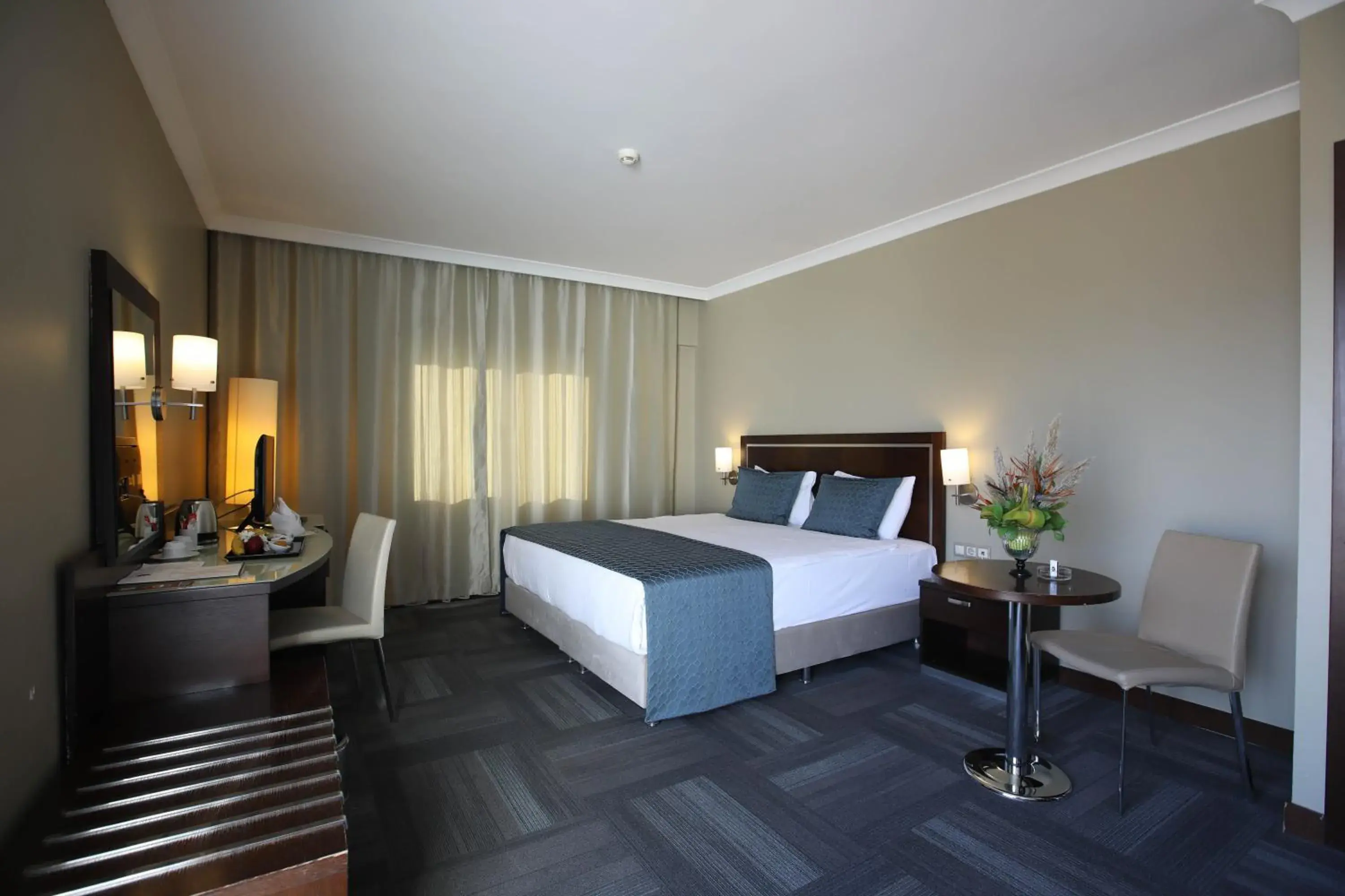 Photo of the whole room, Bed in Kaya Prestige