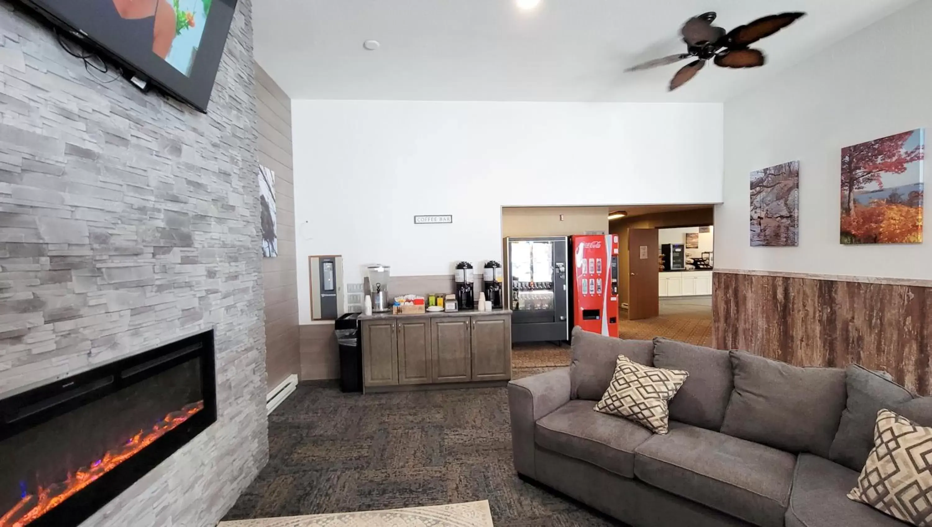 Lobby or reception in Jasper Ridge Inn Ishpeming Lobby or reception in Jasper Ridge Inn Ishpeming