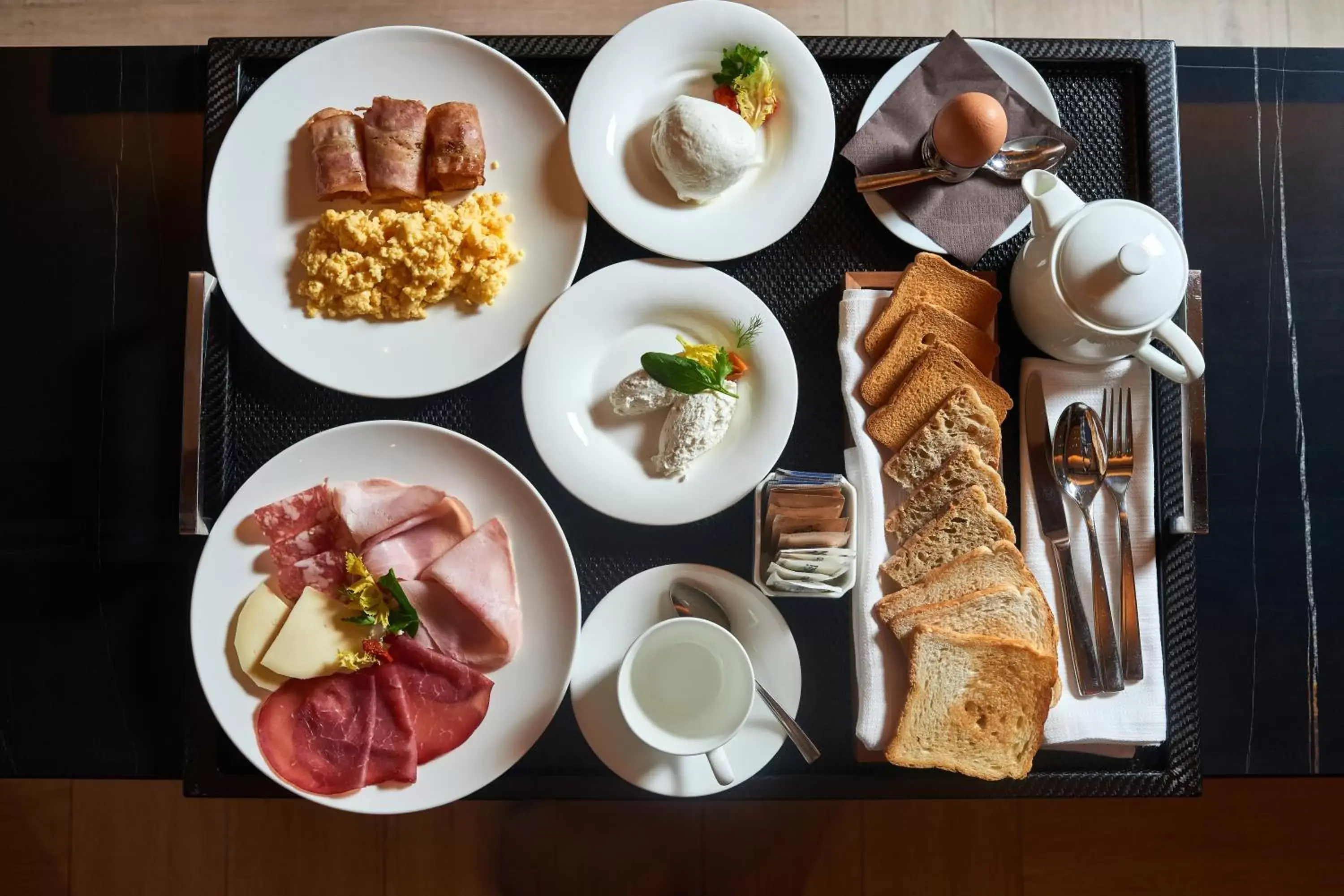 Breakfast in Hotel Commercio Breakfast in Hotel Commercio