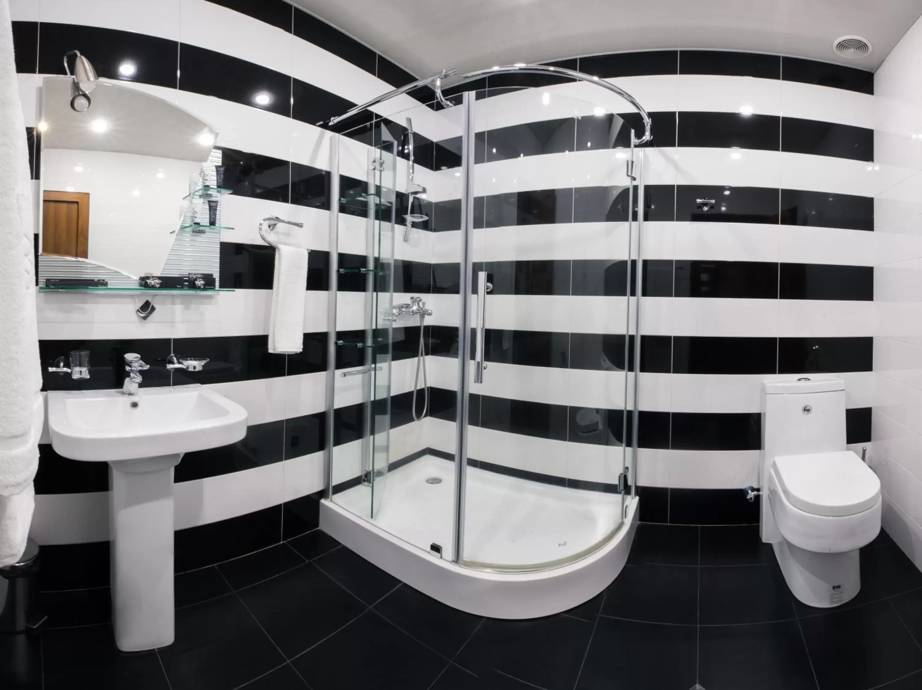 Bathroom in La Defense Hotel Yerevan Bathroom in La Defense Hotel Yerevan