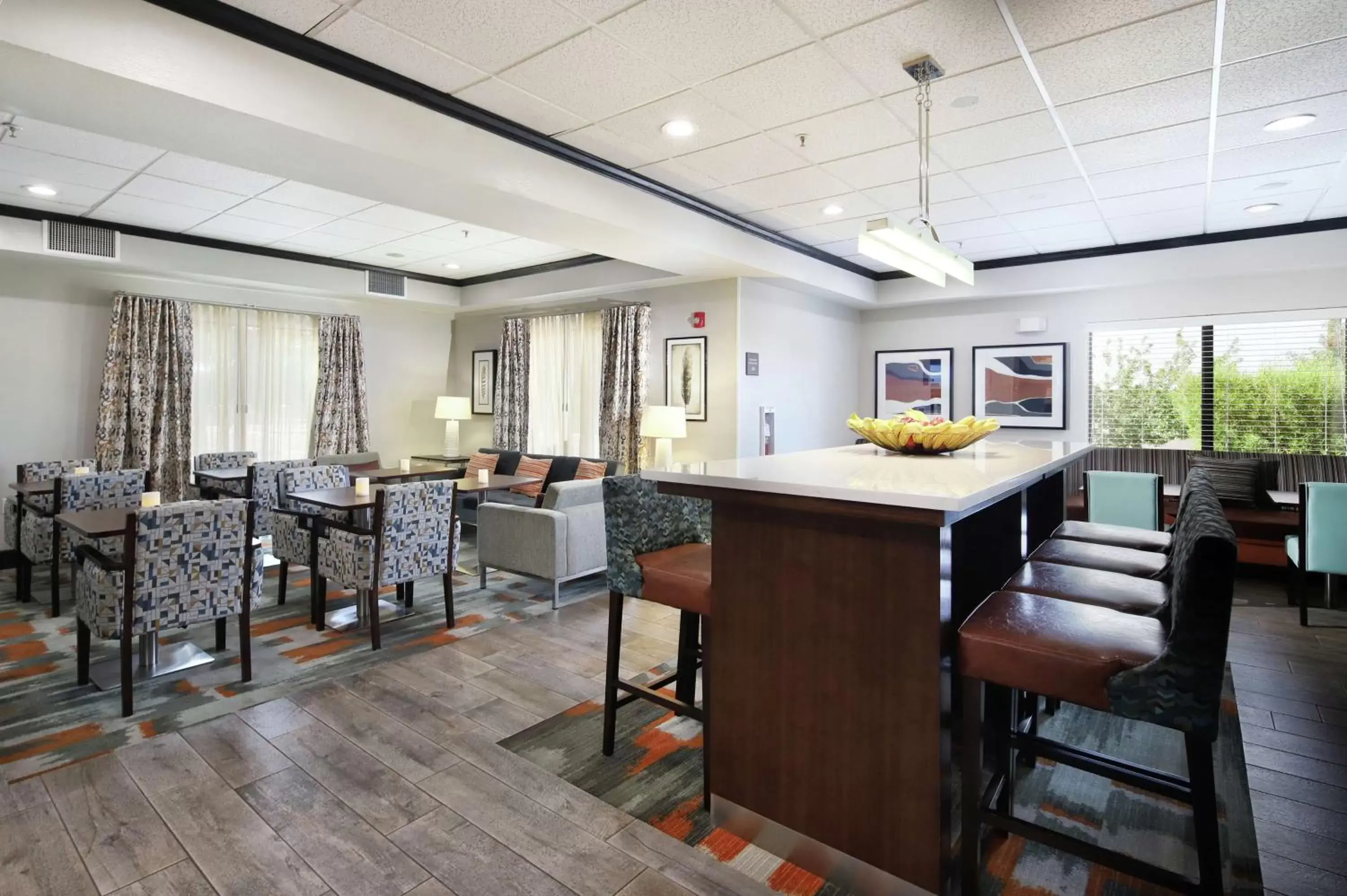 Lobby or reception, Lounge/Bar in Hampton Inn Sierra Vista