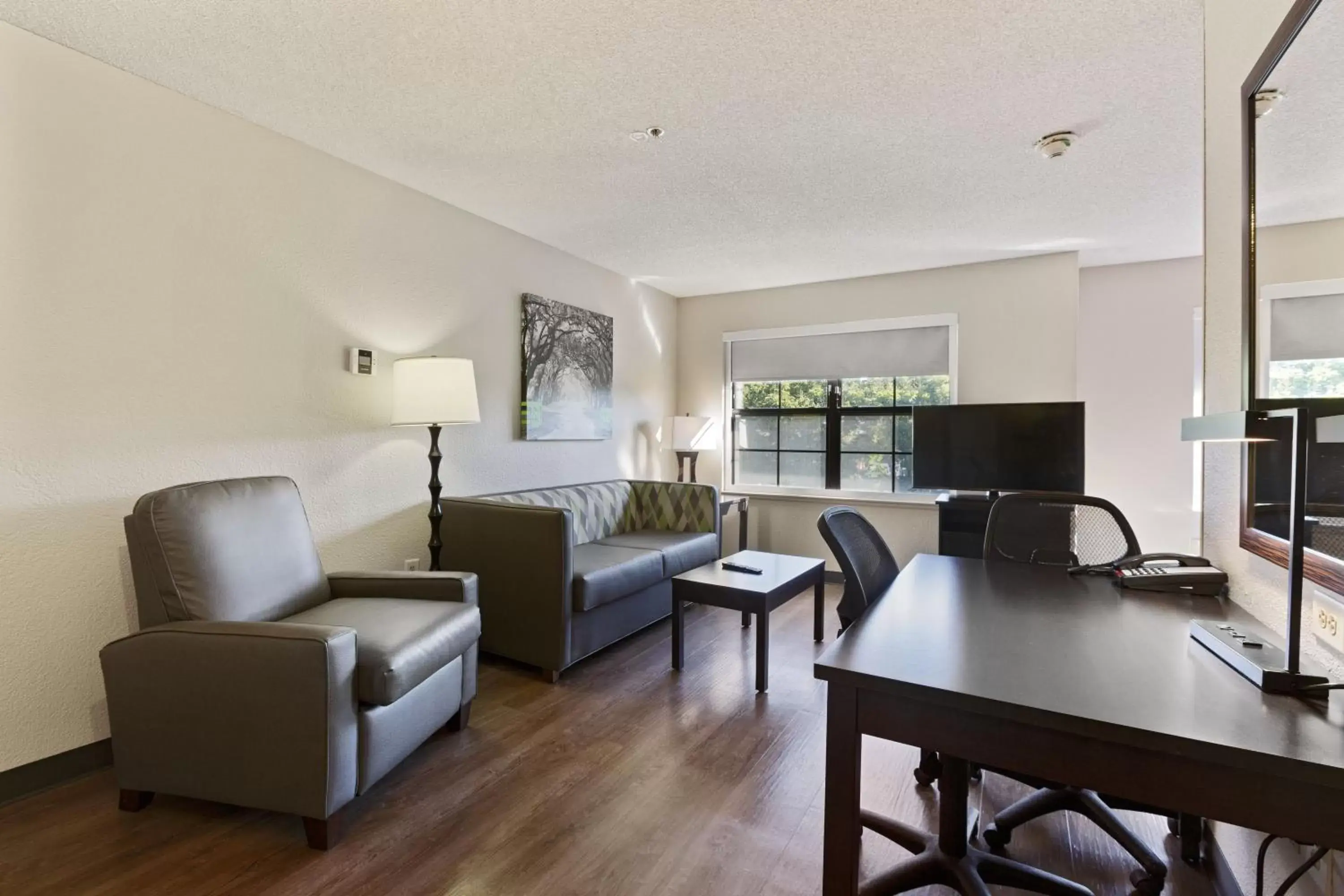 Living room, Seating Area in Extended Stay America Suites - Fremont - Newark