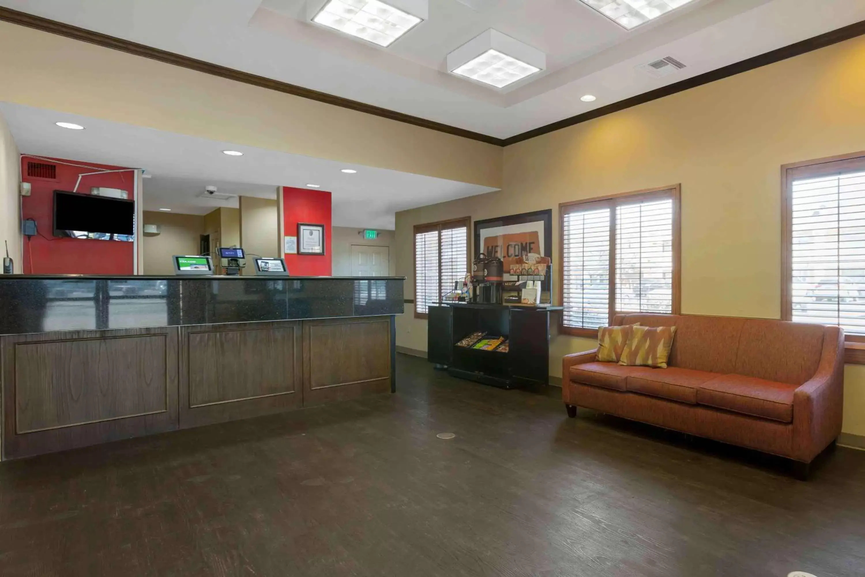 Lobby or reception, Lobby/Reception in Extended Stay America Suites - Phoenix - Airport - E Oak St