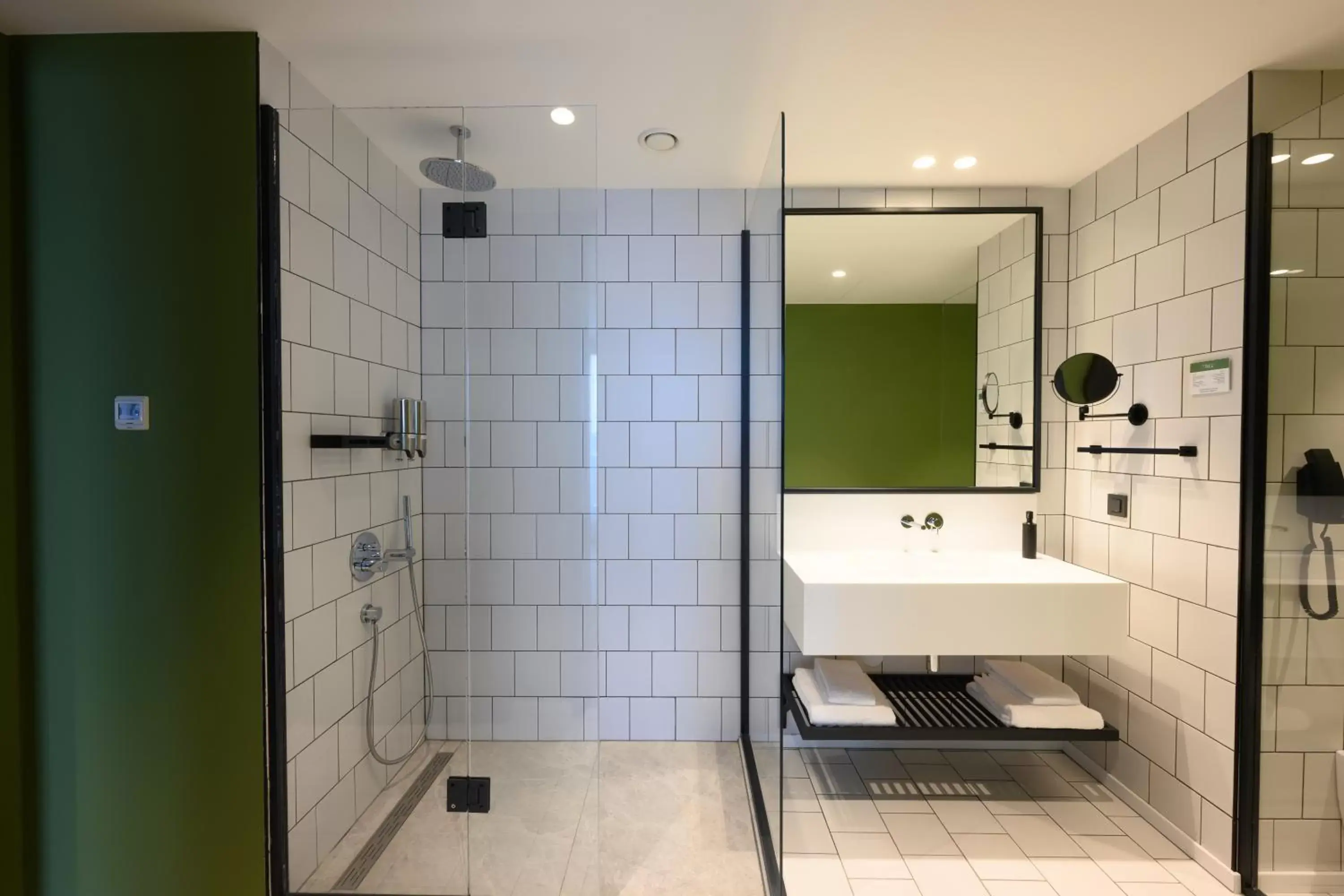 Shower, Bathroom in NEO KVL Hotel by TASIGO