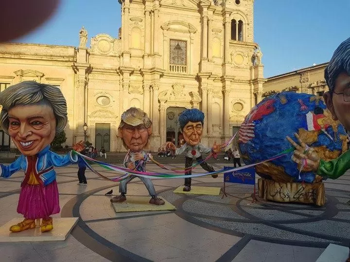 Nearby landmark in The Artists