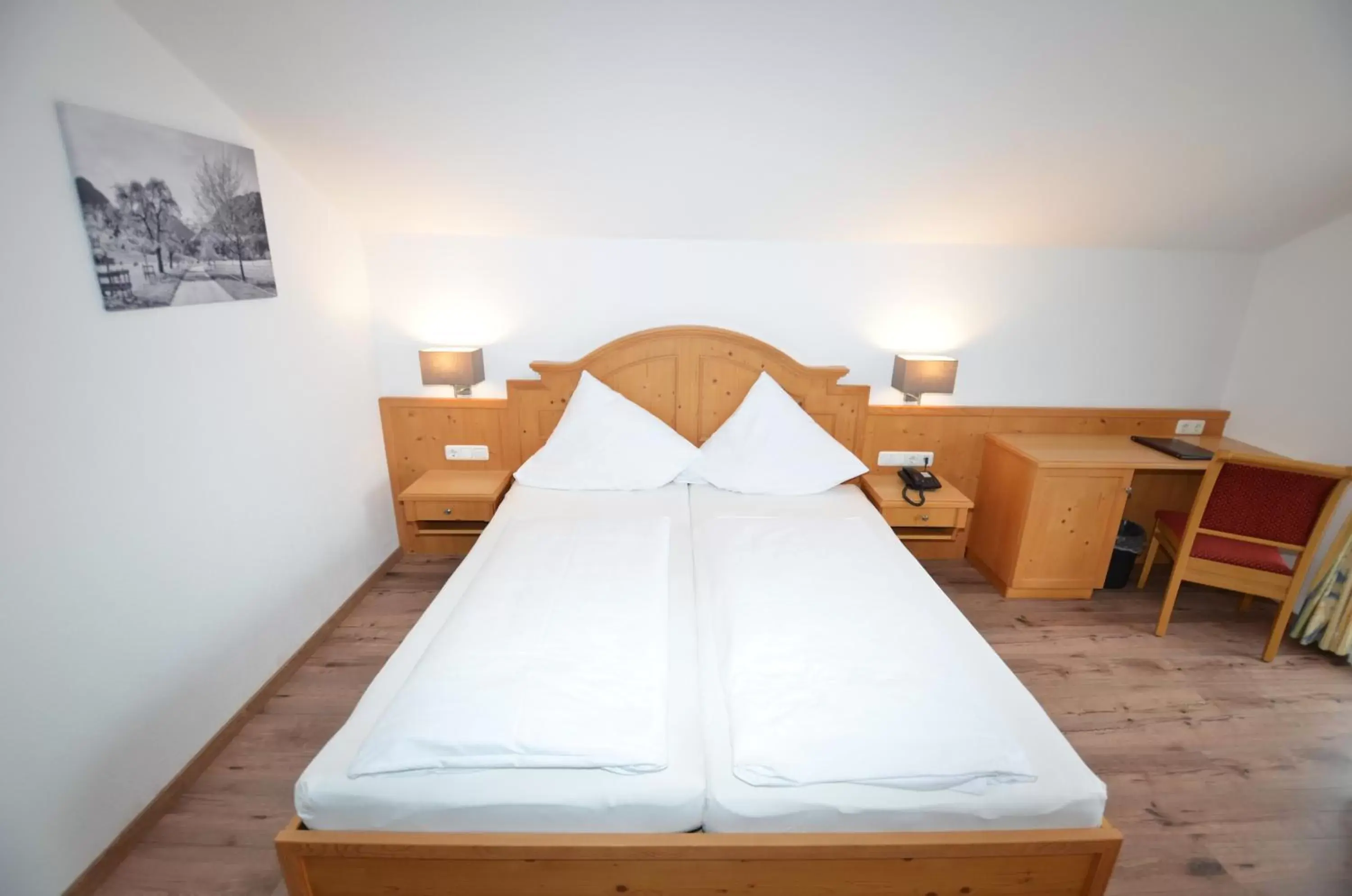 Standard Double Room in Hotel Fuggerhof Oberstdorf Standard Double Room in Hotel Fuggerhof Oberstdorf