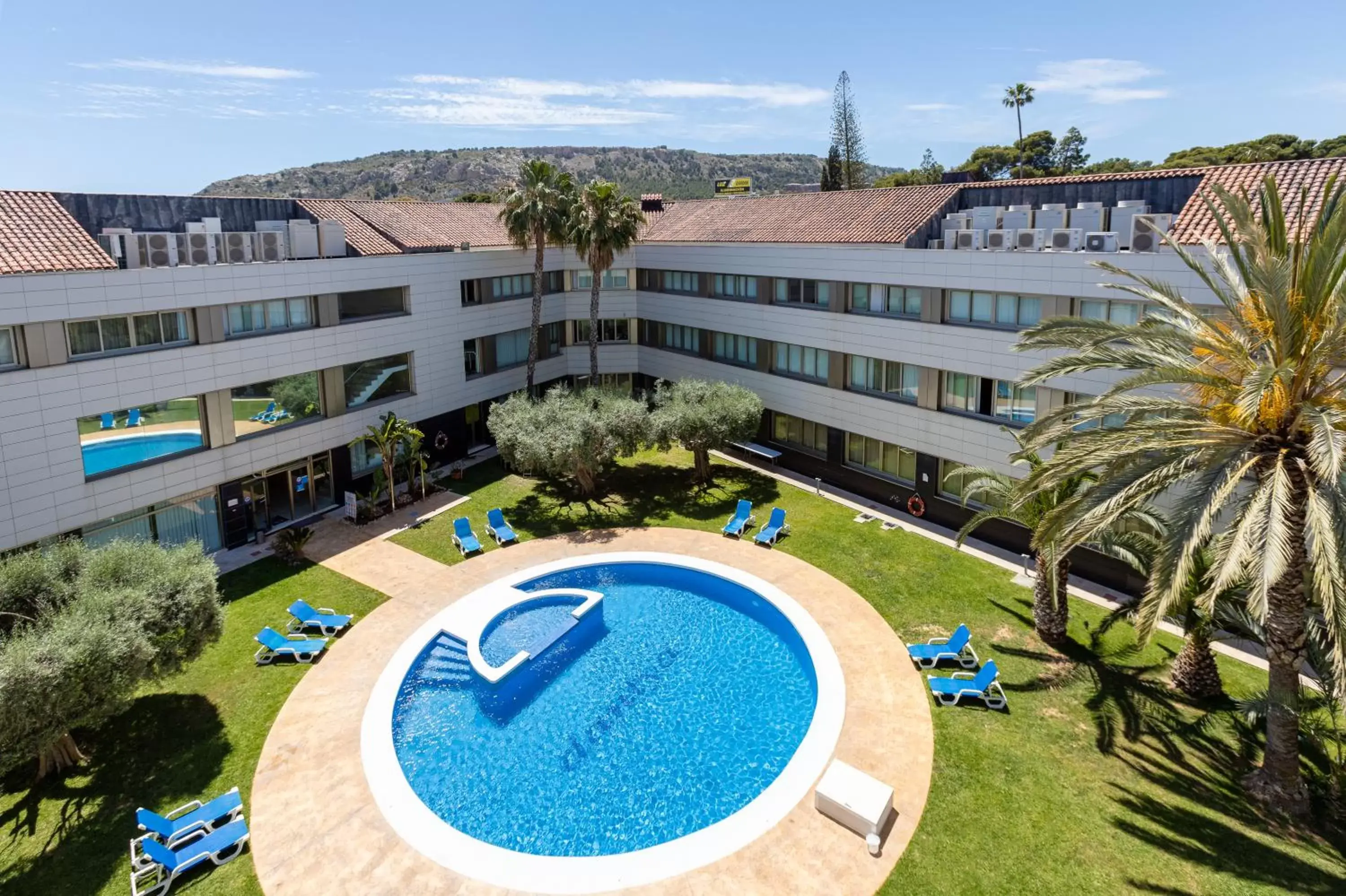 Pool View in Daniya Alicante