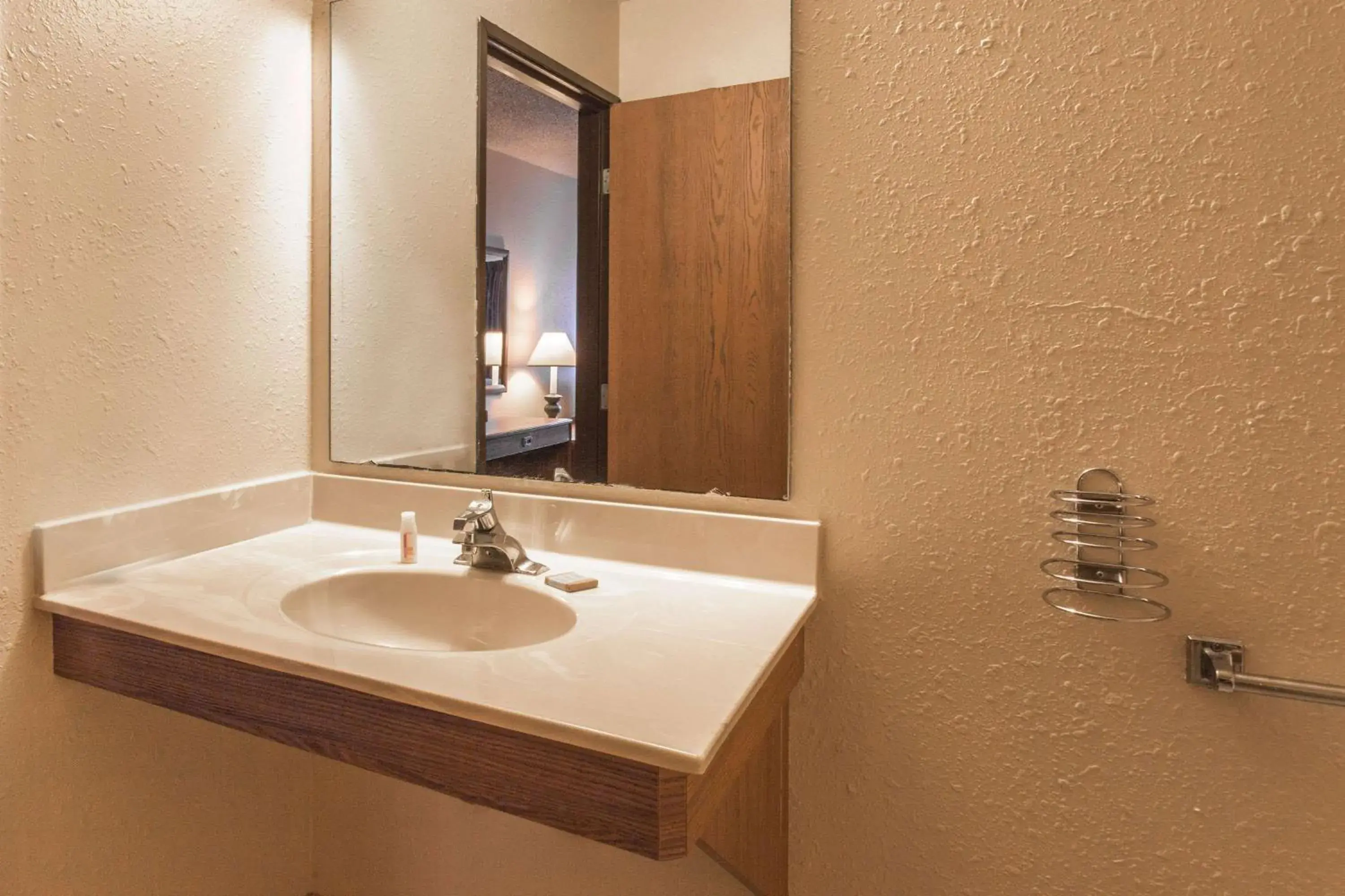 Bathroom in Super 8 by Wyndham Hartford WI Bathroom in Super 8 by Wyndham Hartford WI