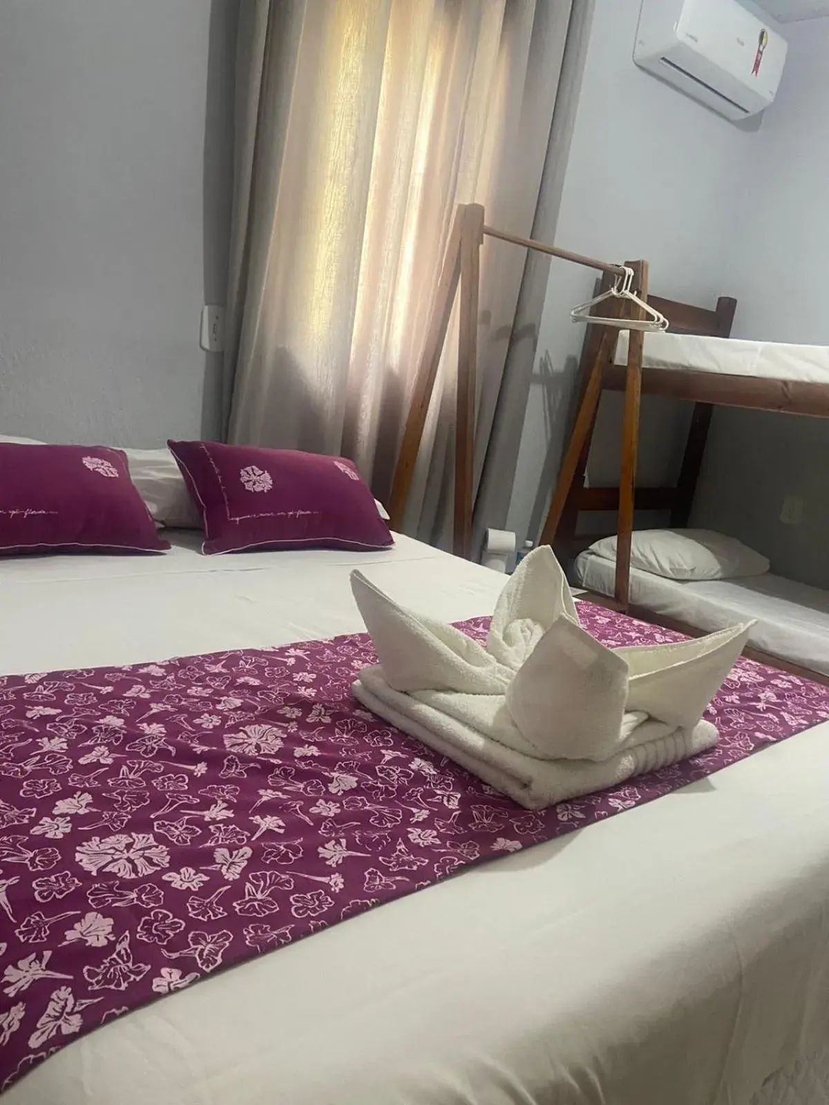 Economy Quadruple Room in Pousada São Jorge Economy Quadruple Room in Pousada São Jorge