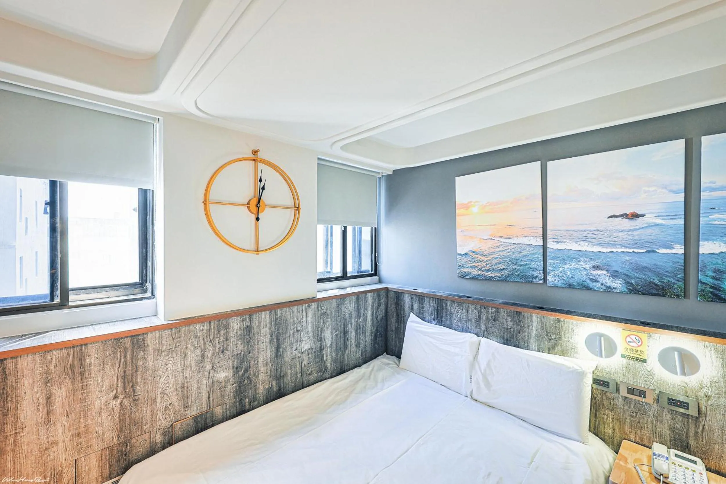 Bed in 亞馨文旅 近東大門夜市 有免費停車場 可自助入住