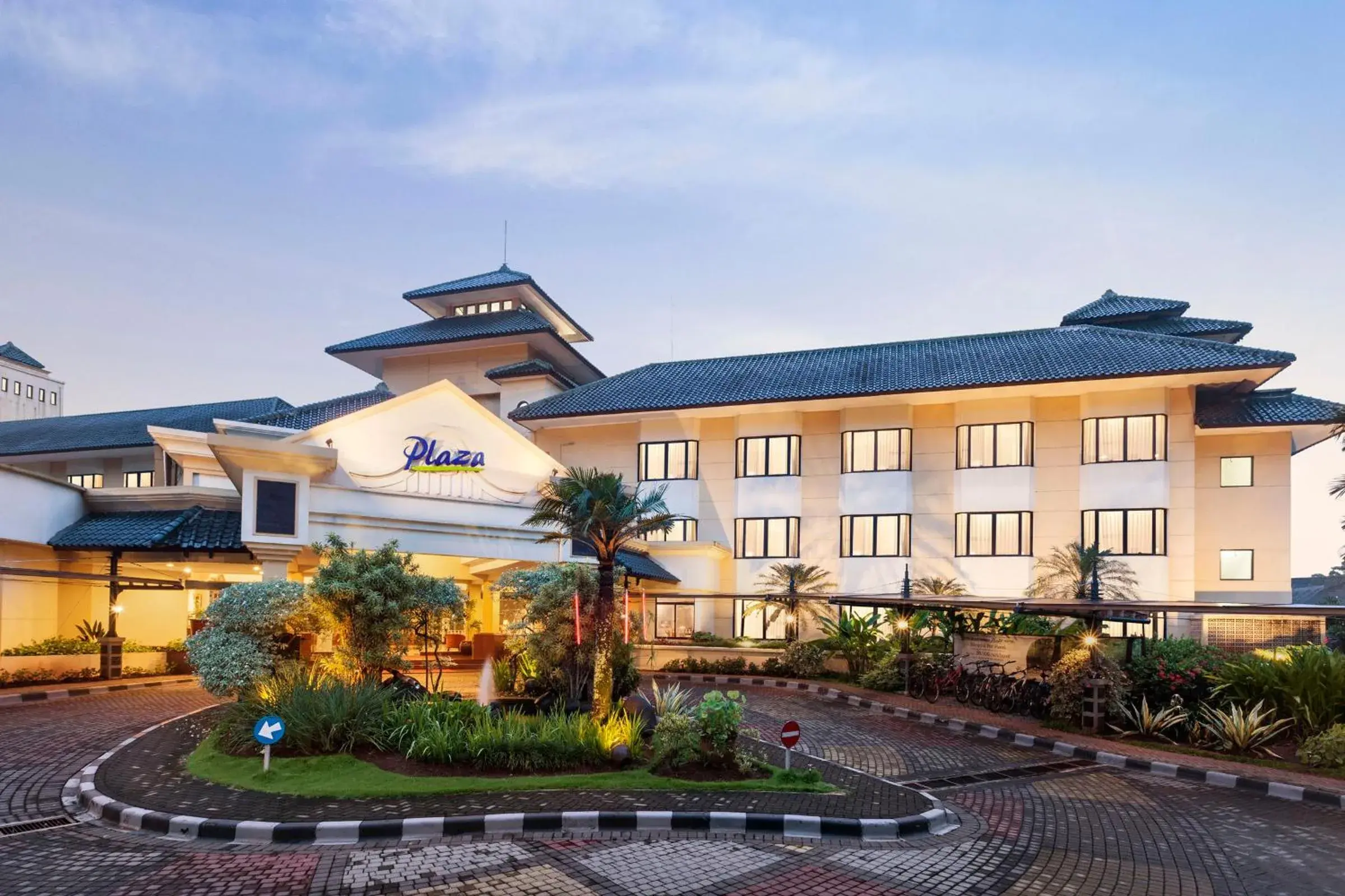 Property building in Prime Plaza Hotel Purwakarta Property building in Prime Plaza Hotel Purwakarta