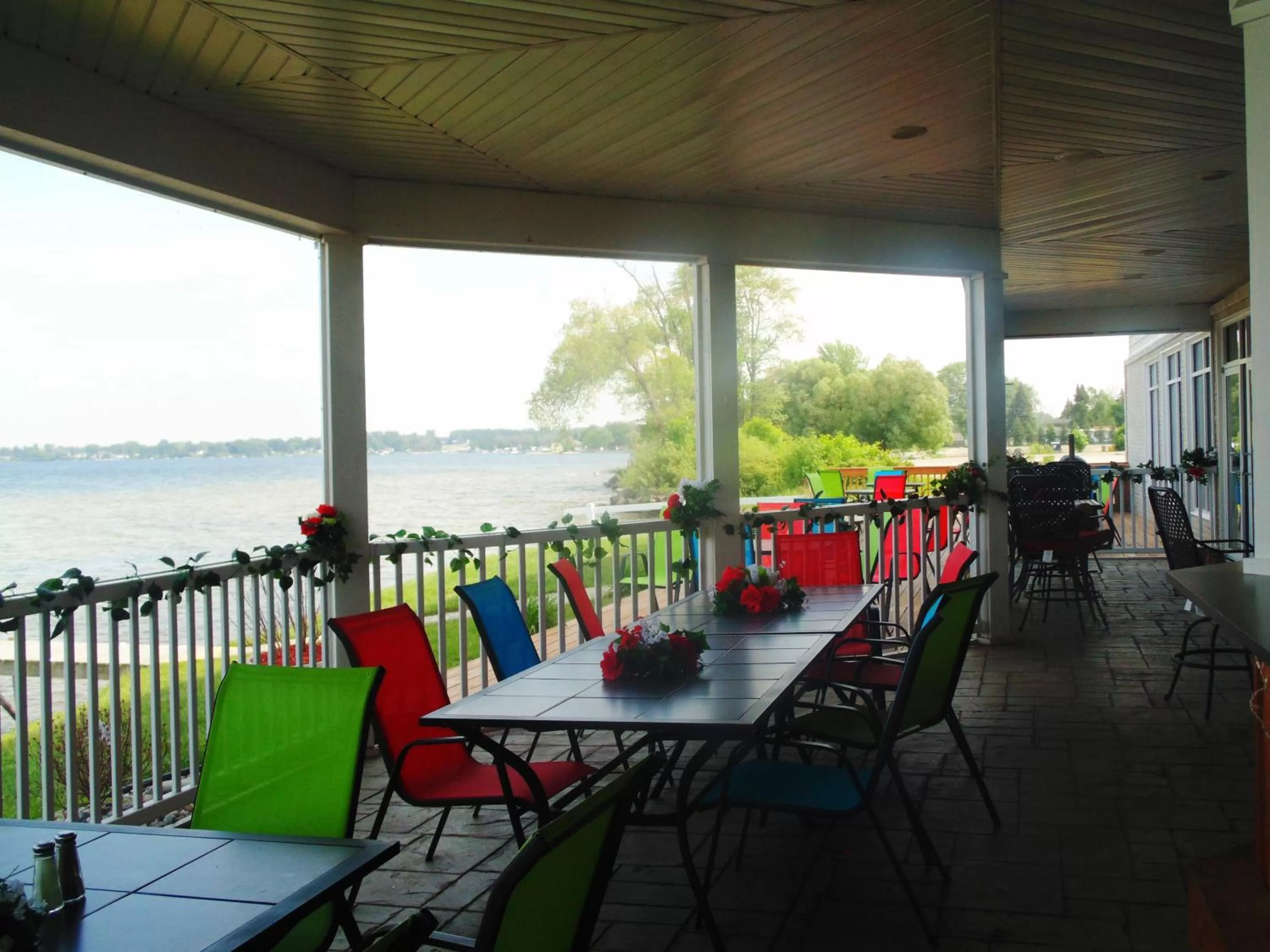 Restaurant/places to eat in Lakeside Resort & Conference Center