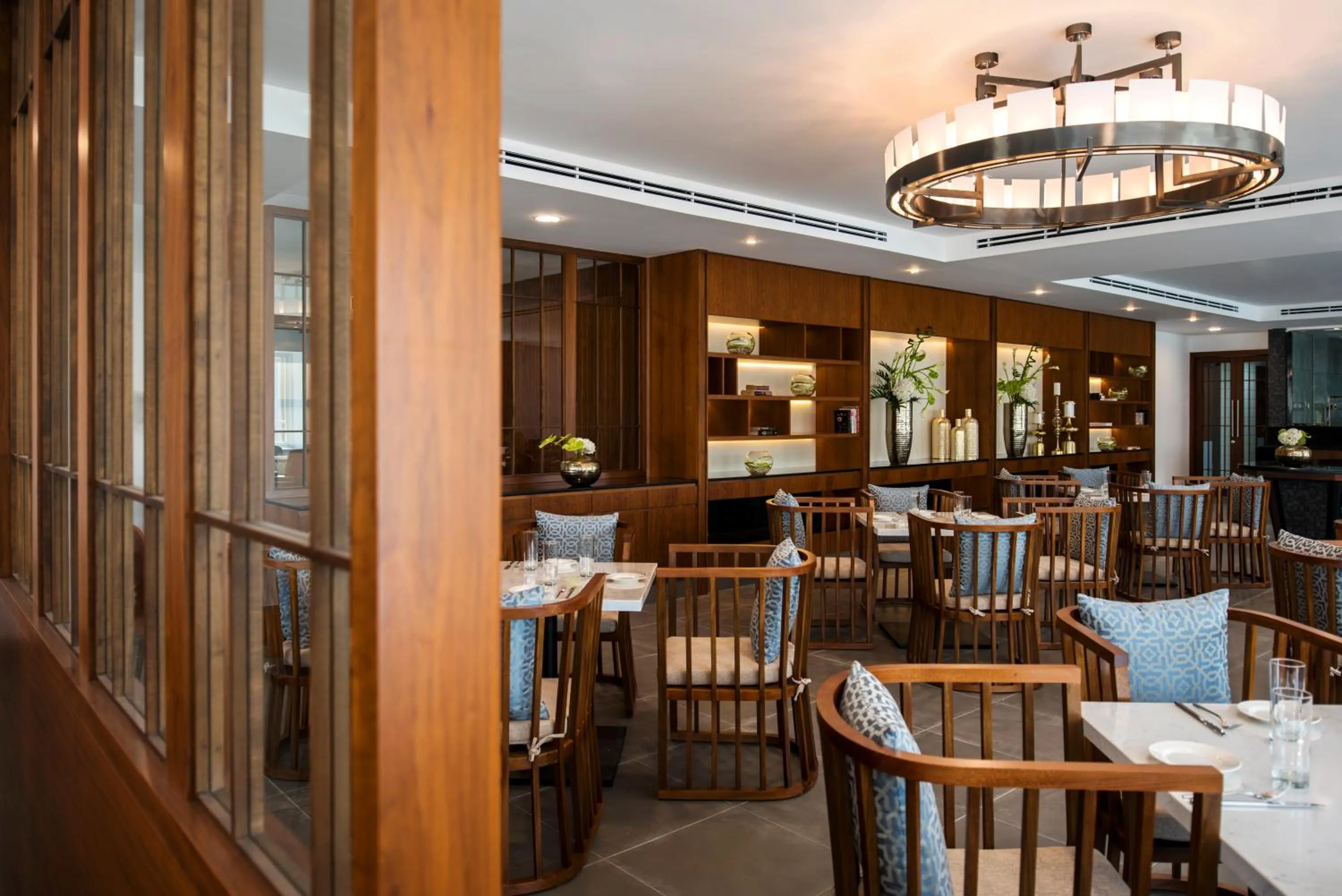 Restaurant/places to eat in Fraser Suites Muscat