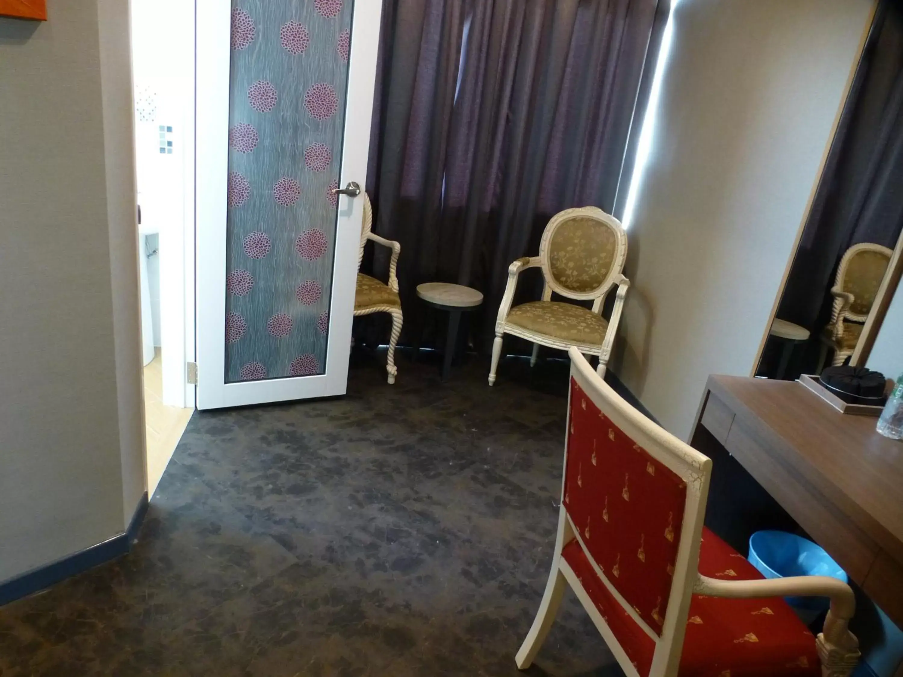 Seating Area in Hotel 138 @ Bestari