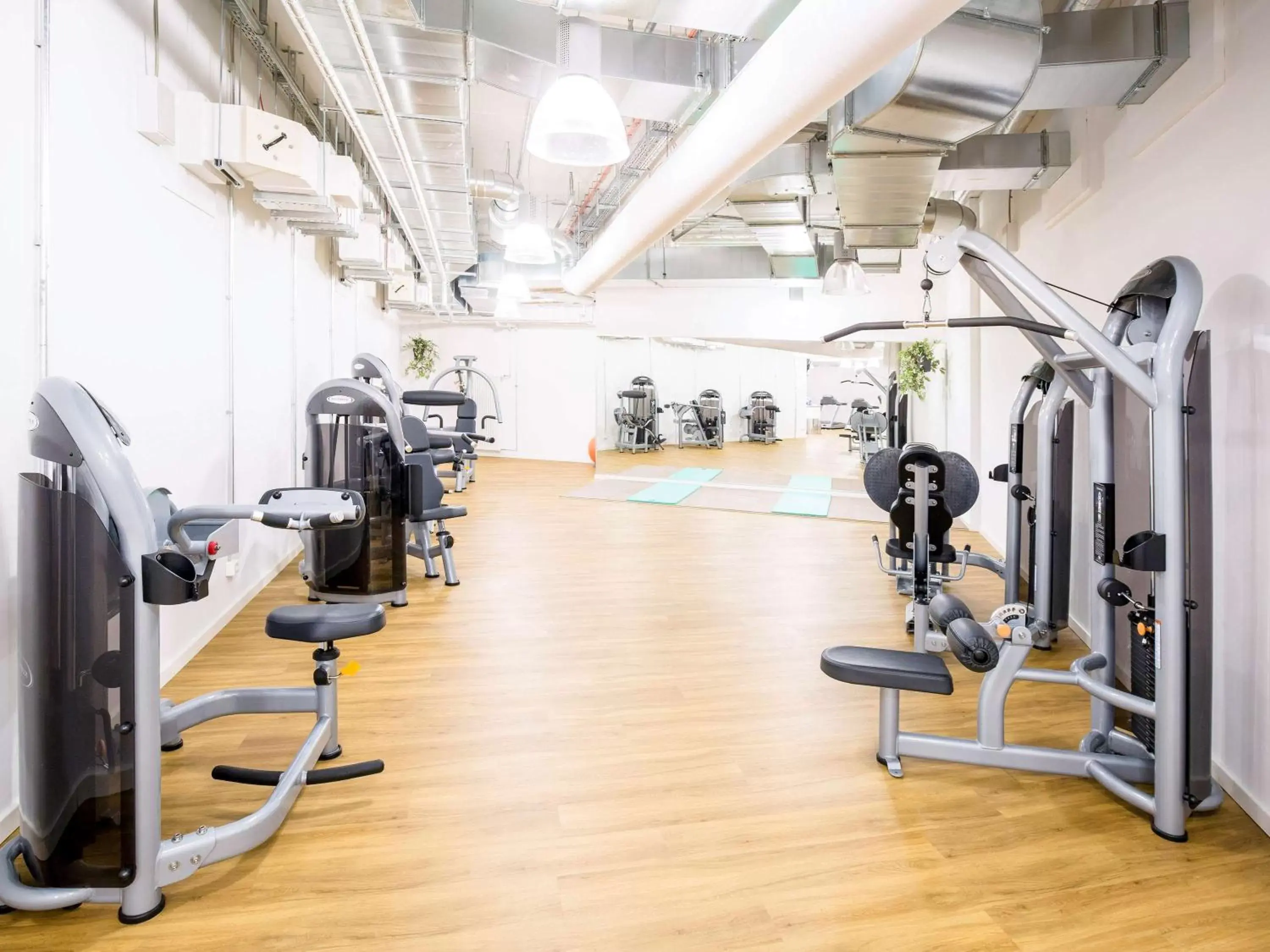 Fitness centre/facilities, Fitness Center/Facilities in Mercure Hotel MOA Berlin