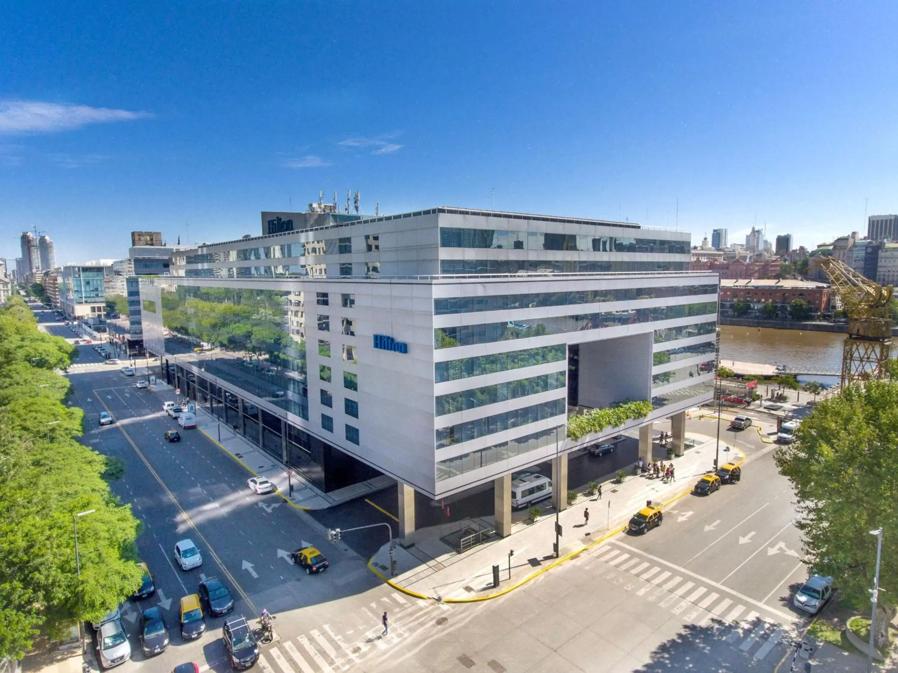 Property building in Hilton Buenos Aires