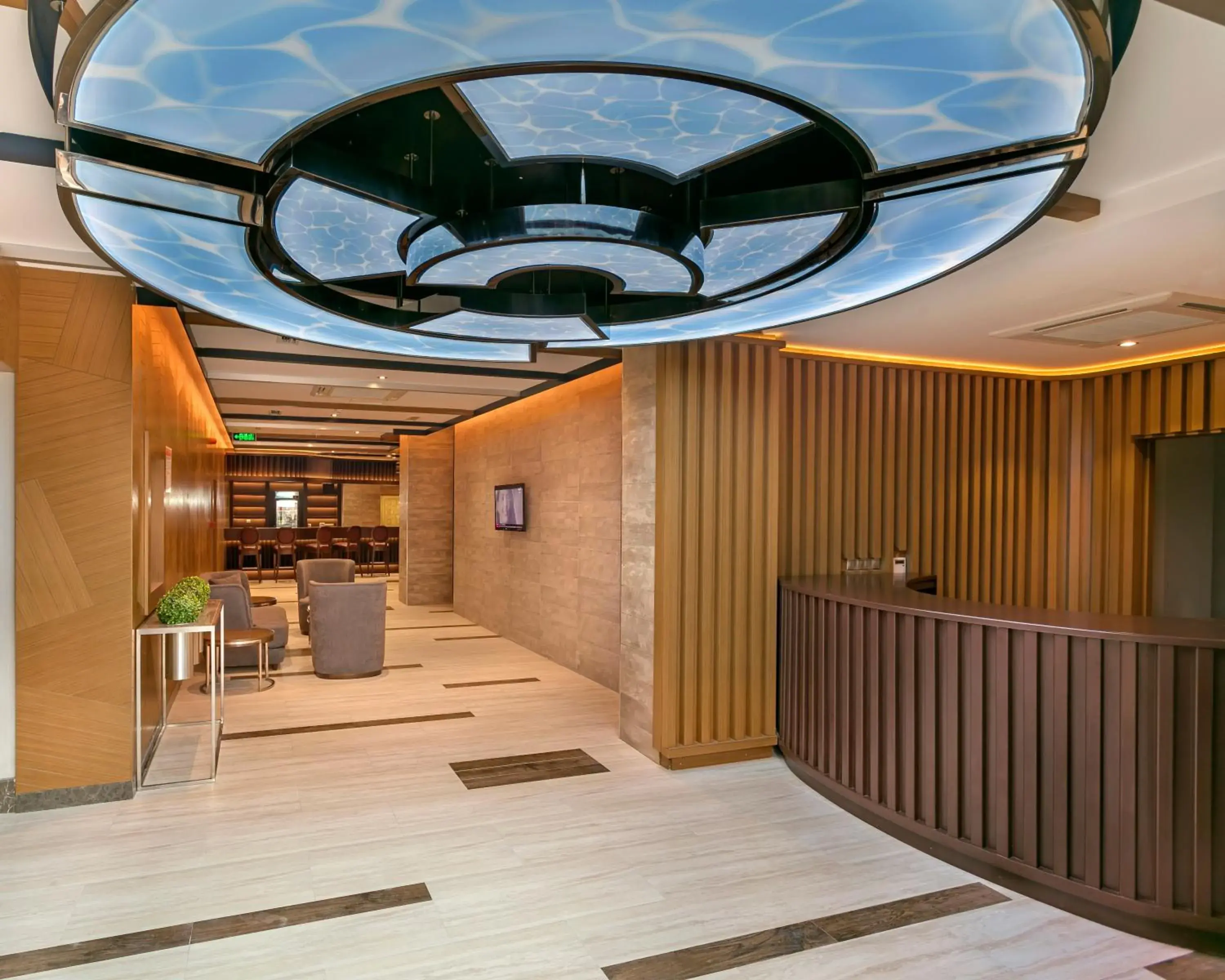 Spa and wellness centre/facilities, Lobby/Reception in B Business Hotel & Spa