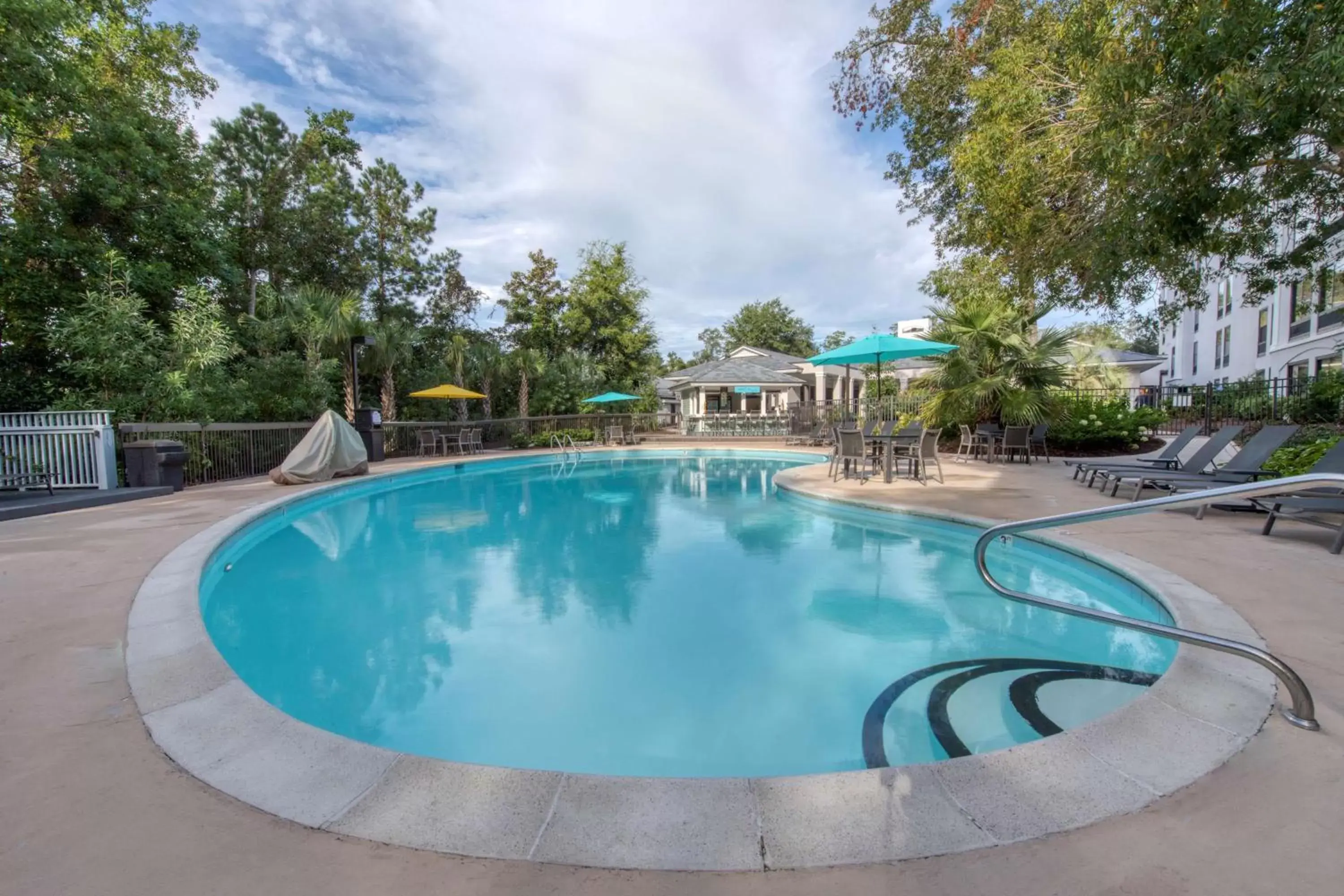 Pool view, Swimming Pool in Hampton Inn & Suites Wilmington/Wrightsville Beach