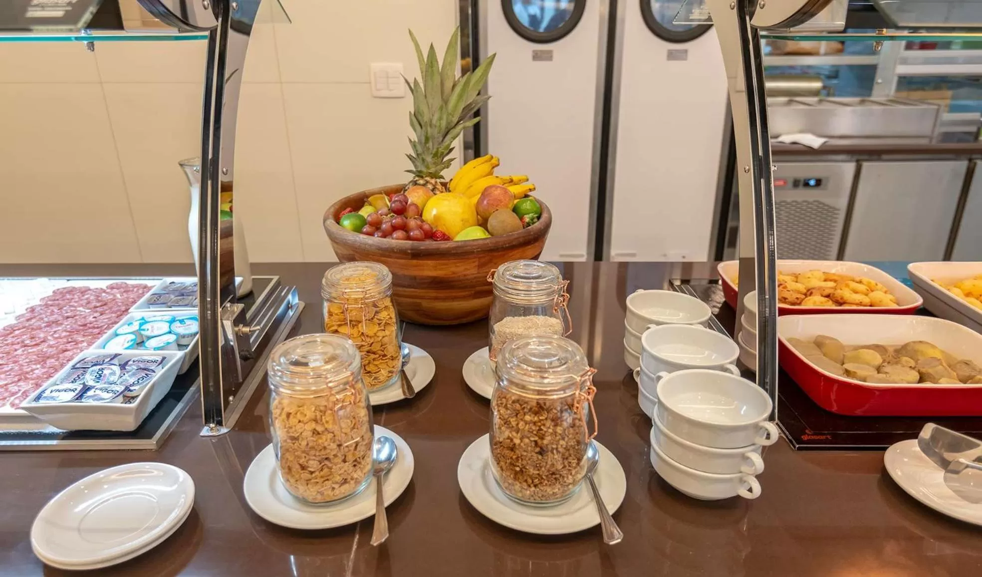 Breakfast in Comfort Suítes Vitória