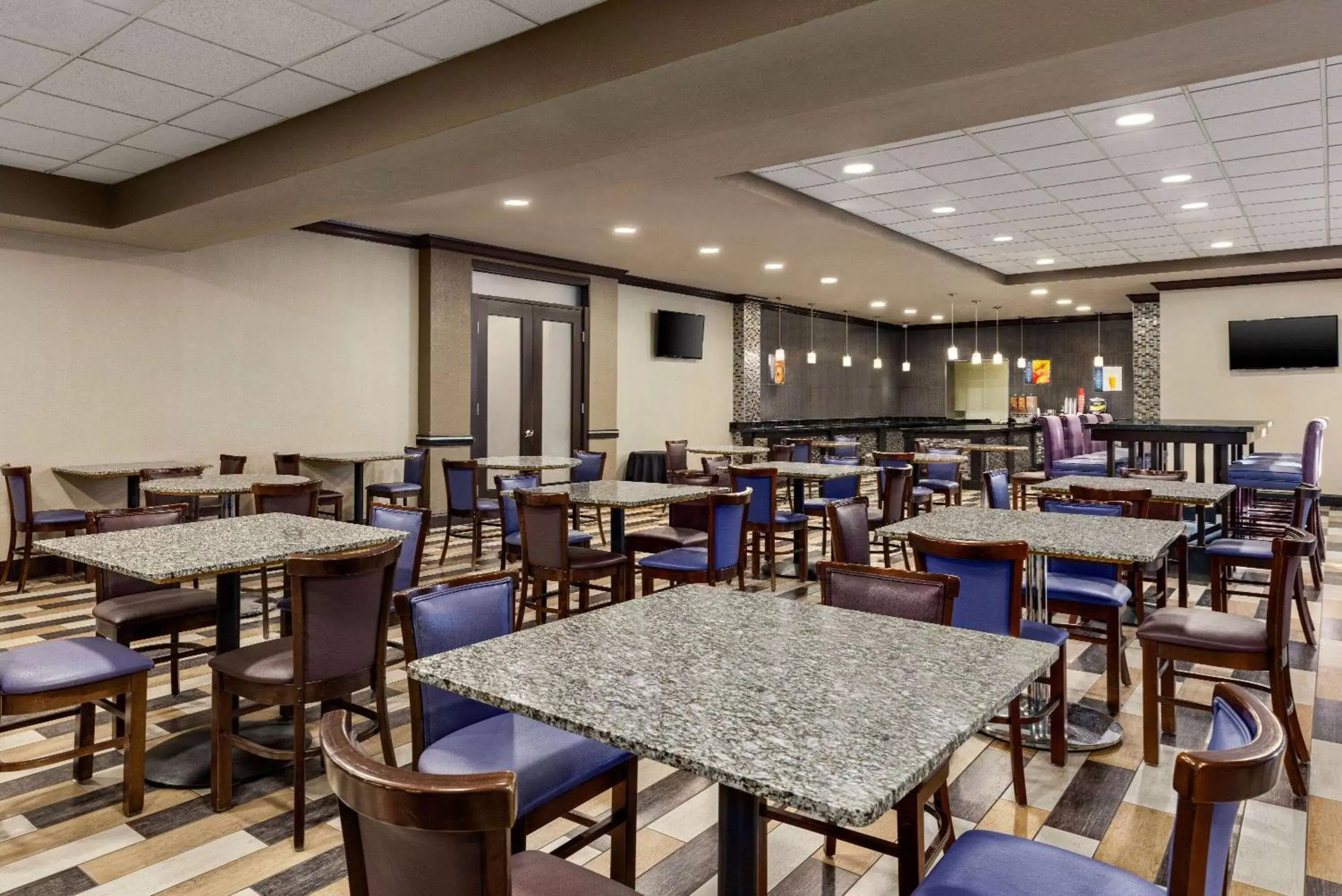 Lounge or bar, Restaurant/Places to Eat in IBAN Hotel, Trademark Collection by Wyndham Lounge or bar, Restaurant/Places to Eat in IBAN Hotel, Trademark Collection by Wyndham