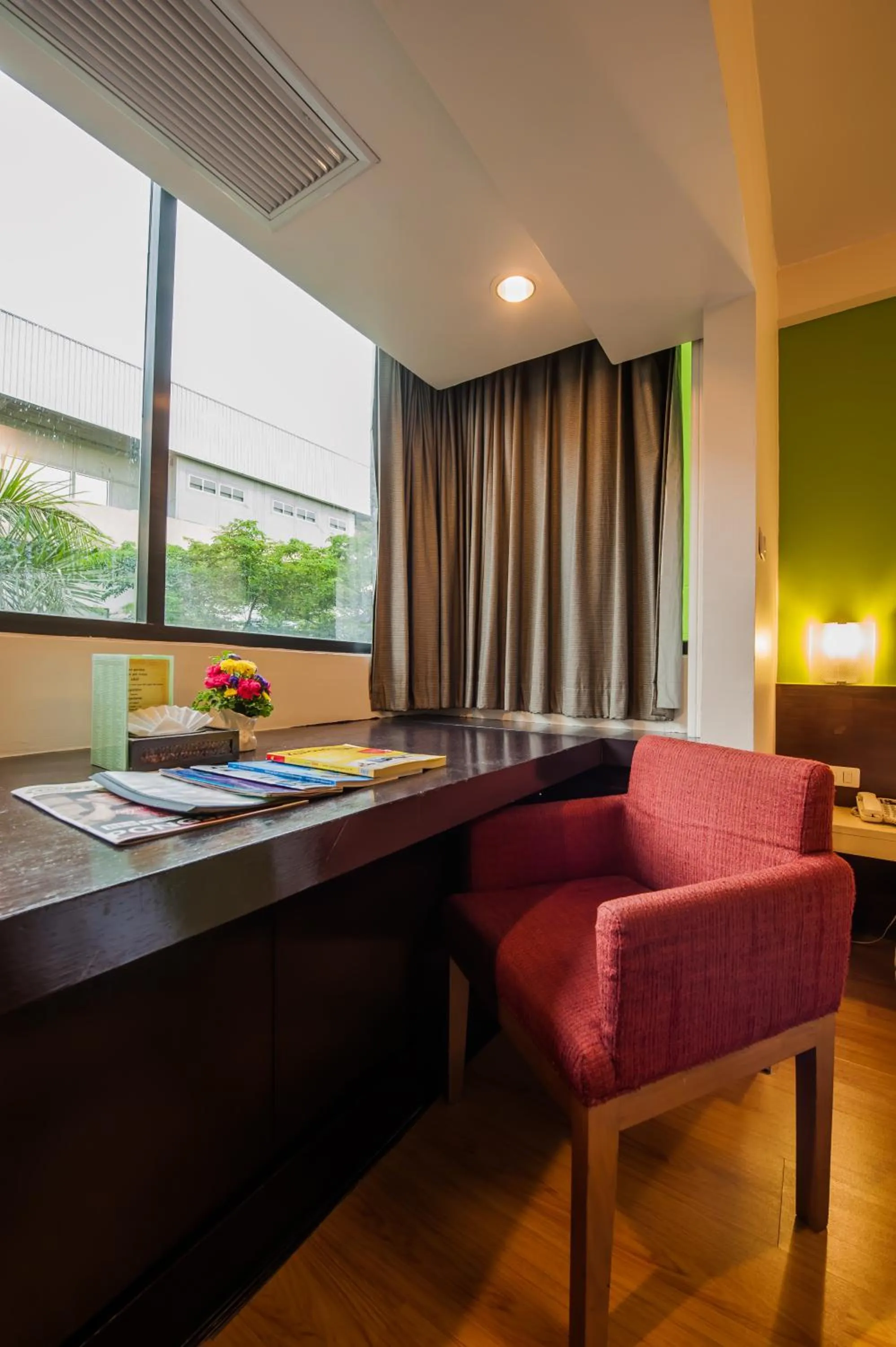 Area and facilities in The Seasons Bangkok Huamark