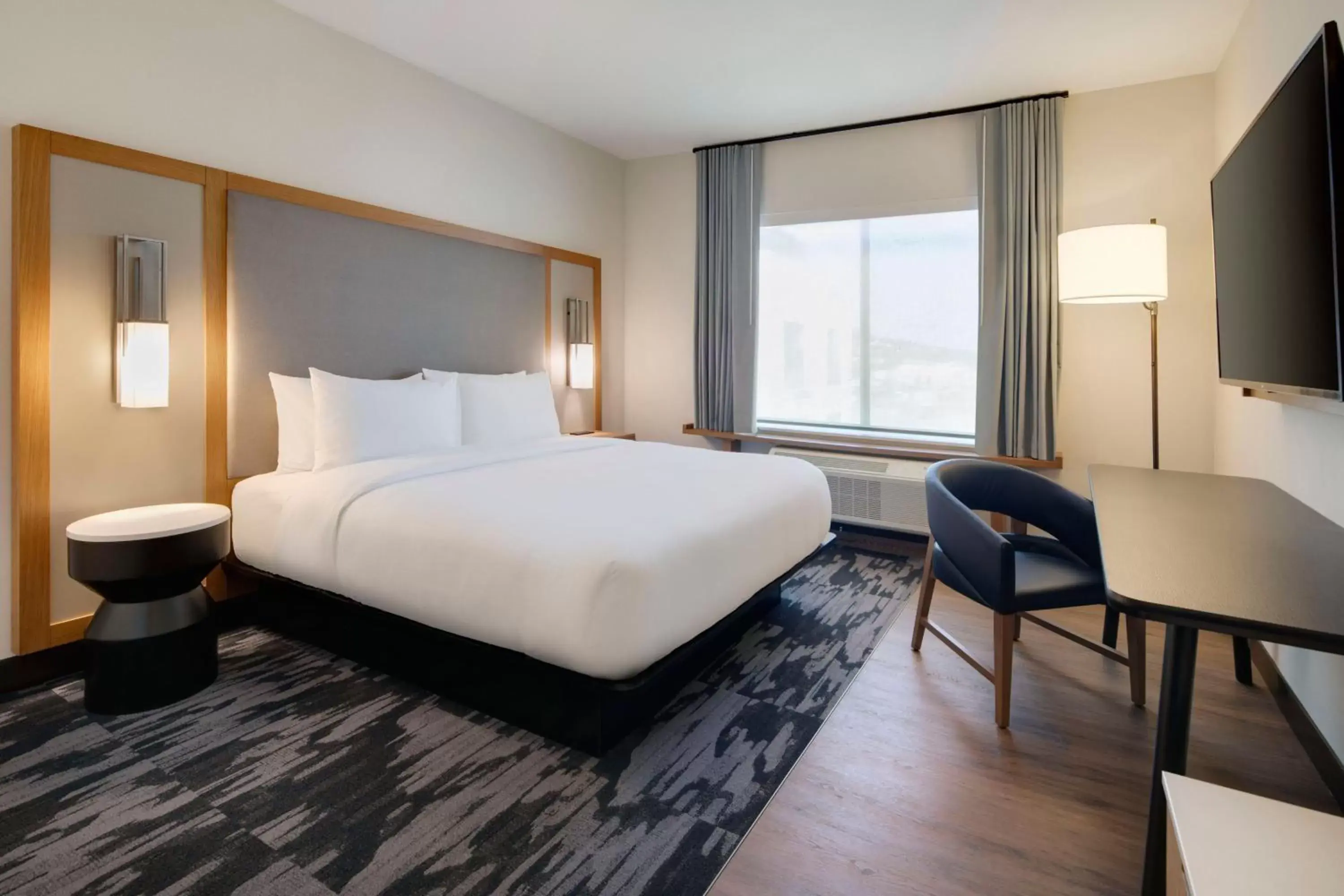 Photo of the whole room, Bed in Fairfield by Marriott Inn & Suites Franklin Cool Springs