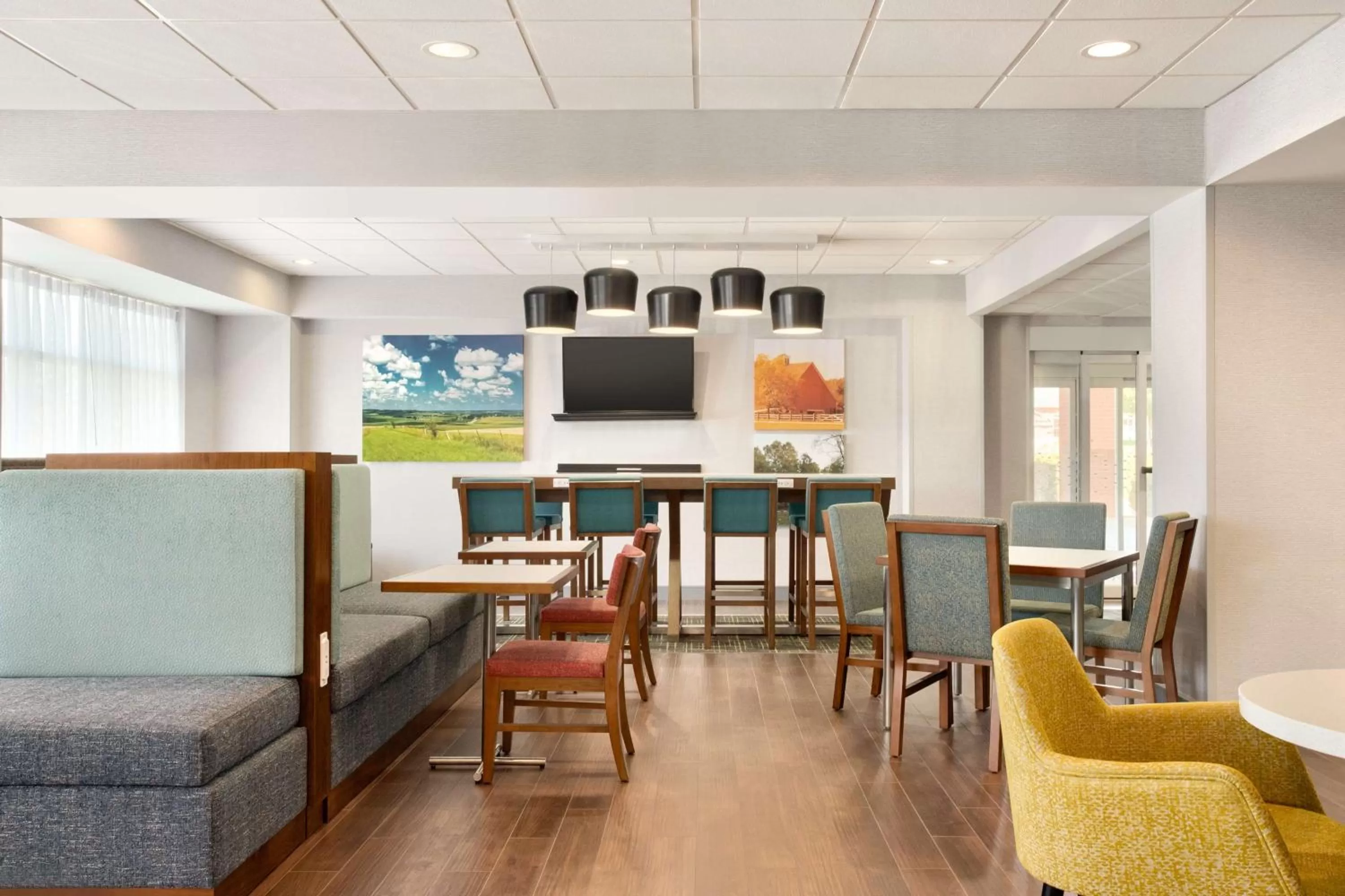 Lobby or reception in Hampton Inn St. Louis-Columbia