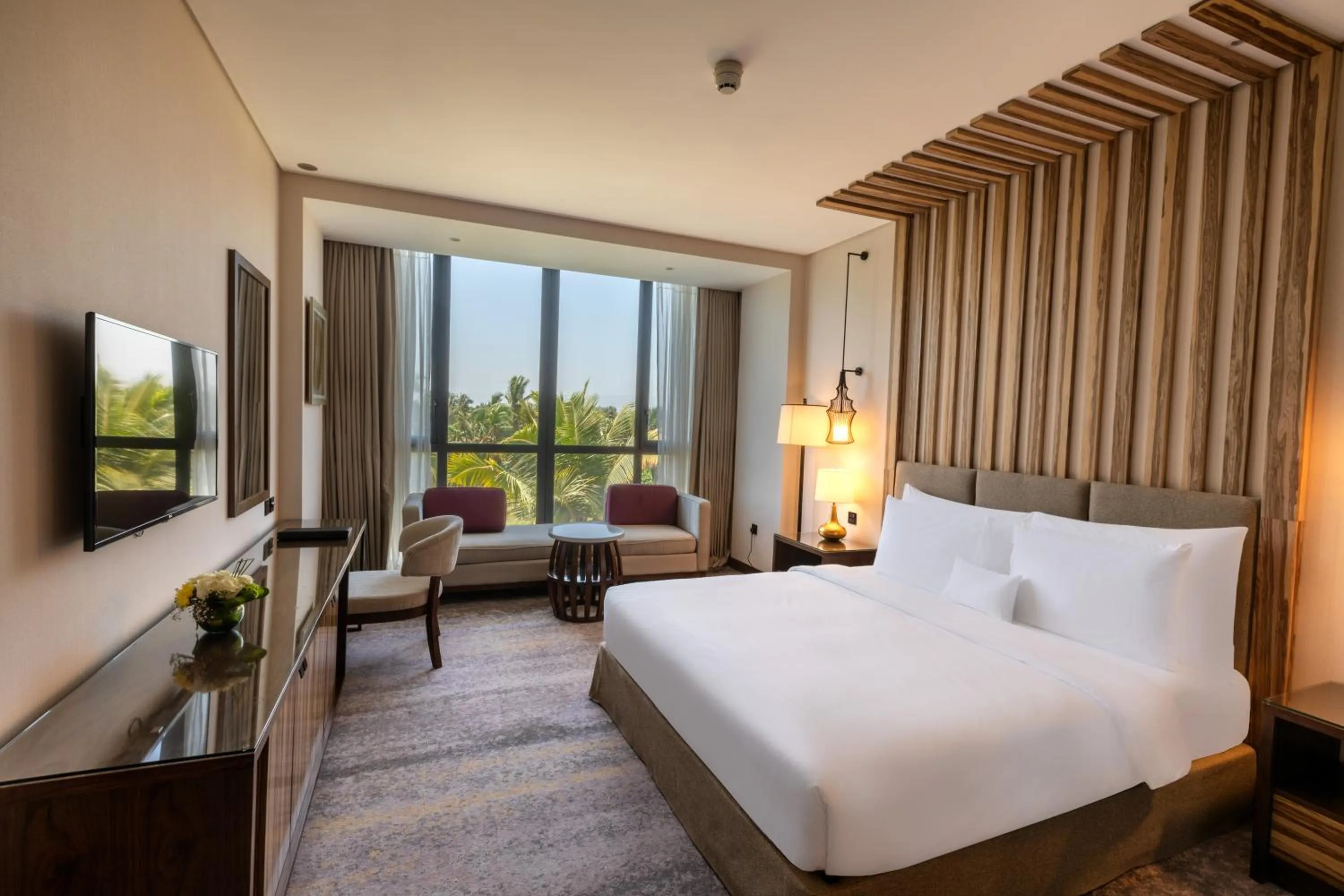 Bedroom, Bed in Millennium Resort Salalah