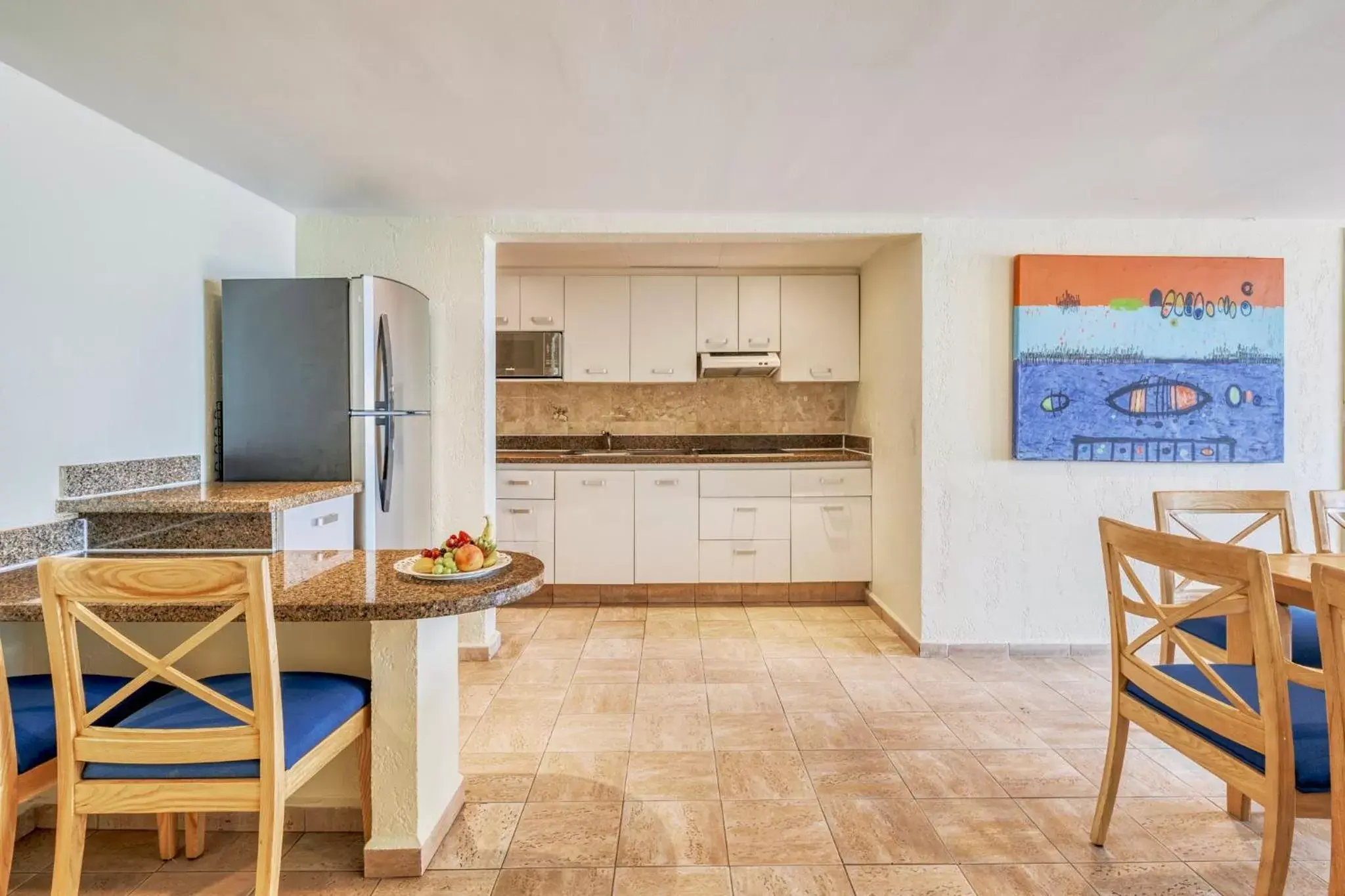 Bedroom, Kitchen/Kitchenette in Fiesta Americana Cancun Villas