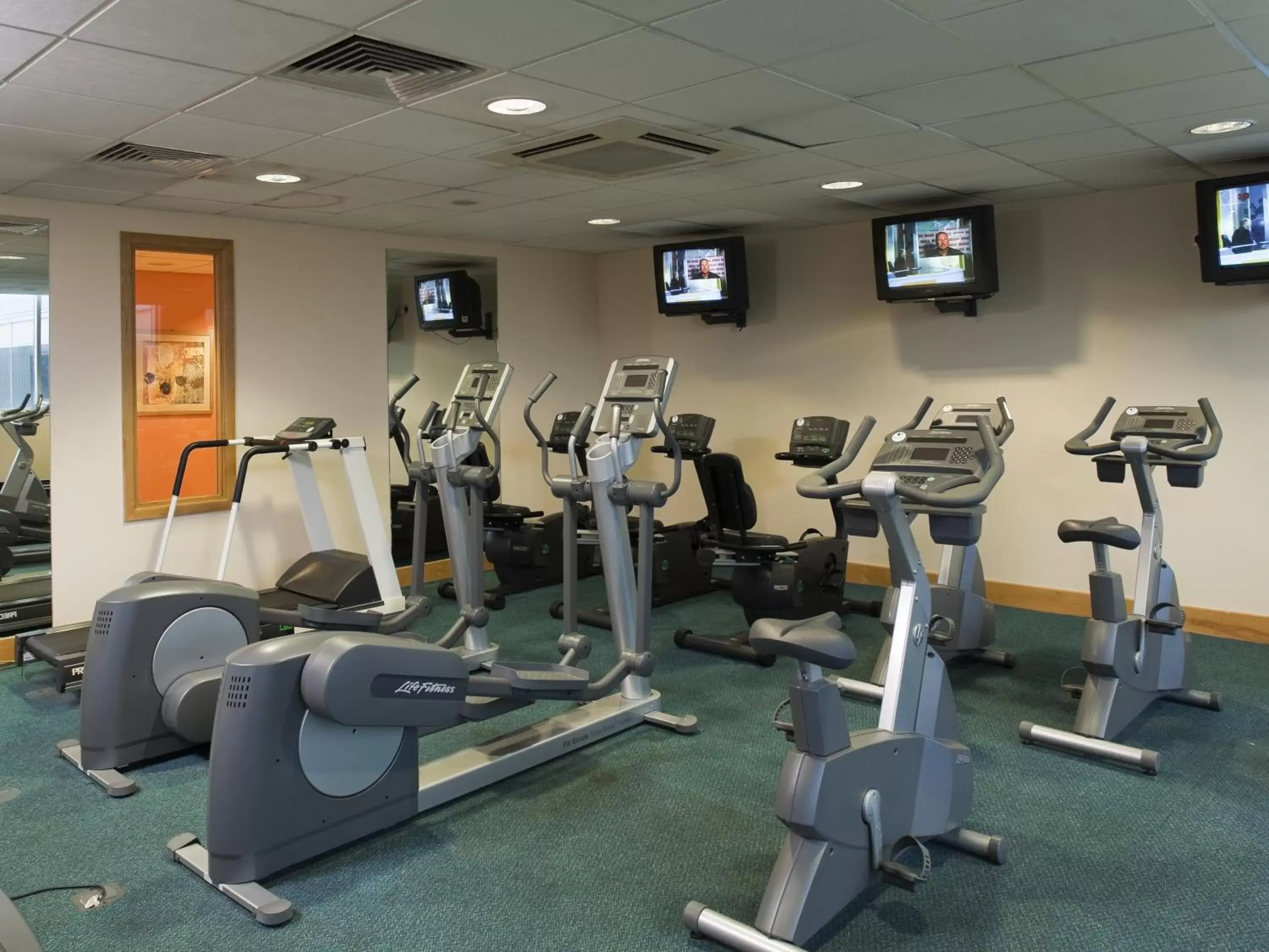 Fitness centre/facilities, Fitness Center/Facilities in Holiday Inn Edinburgh Zoo, an IHG Hotel