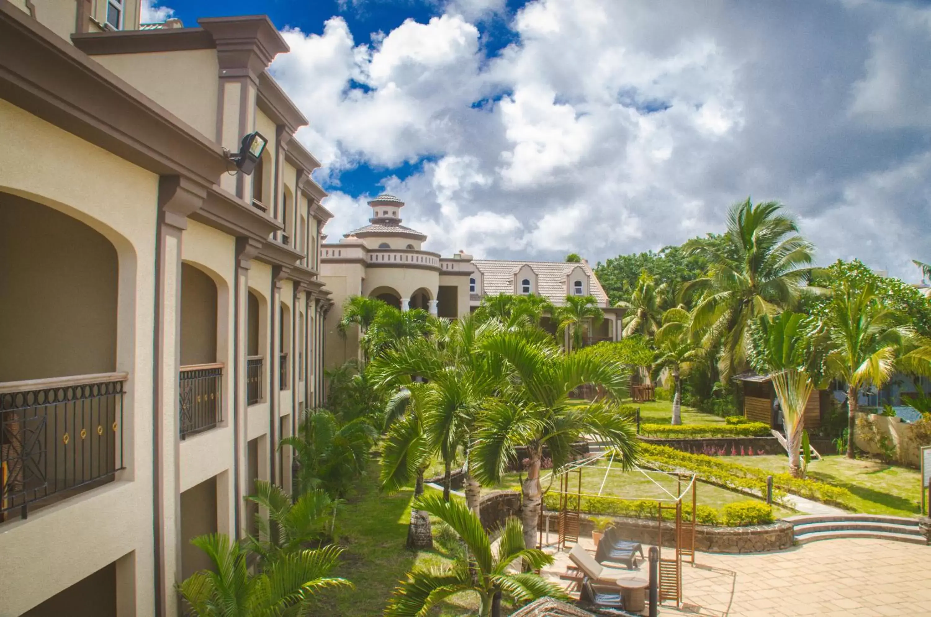 Property building in Sunset Reef Resort & Spa