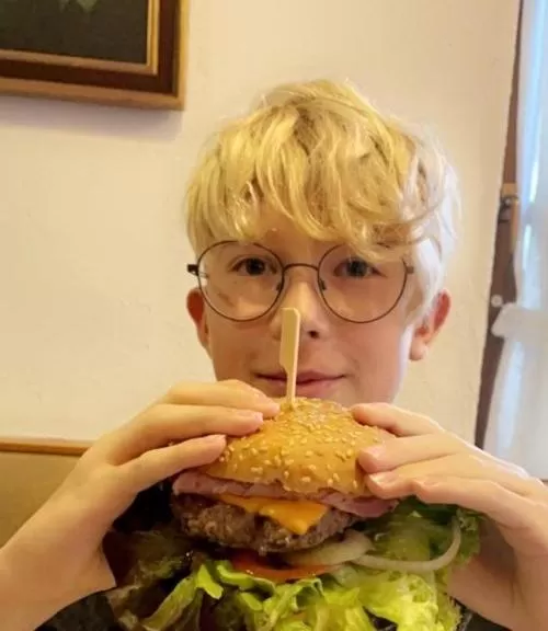 Restaurant/places to eat, Children in Hotel-Restaurant-Krone