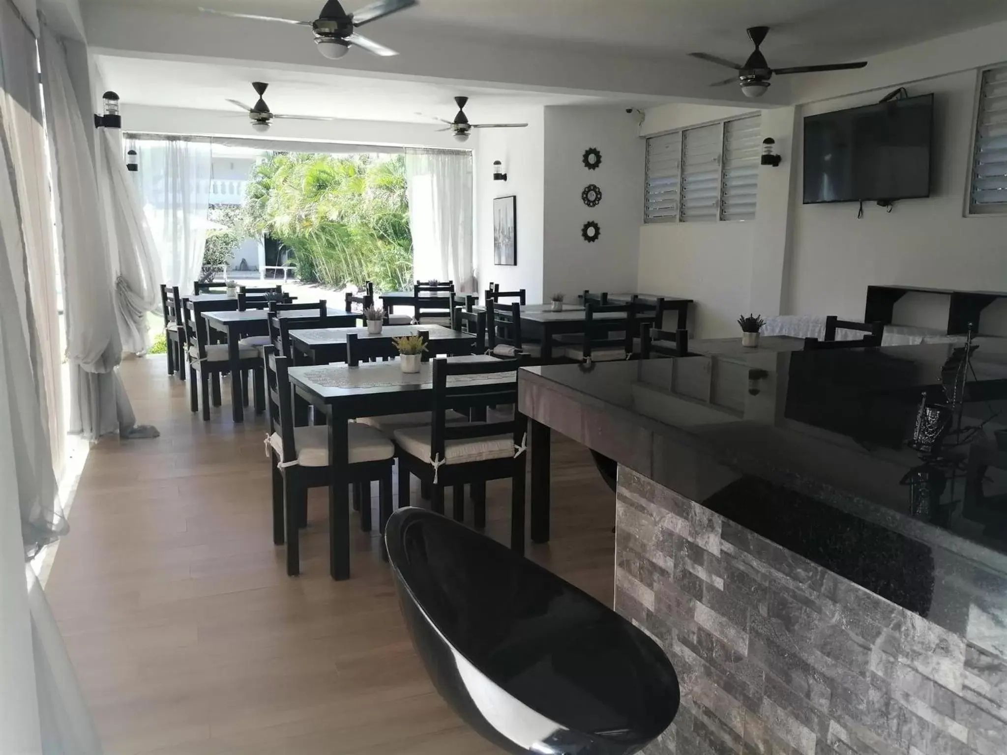 Continental breakfast, Restaurant/Places to Eat in Diamond Hotel Cabarete