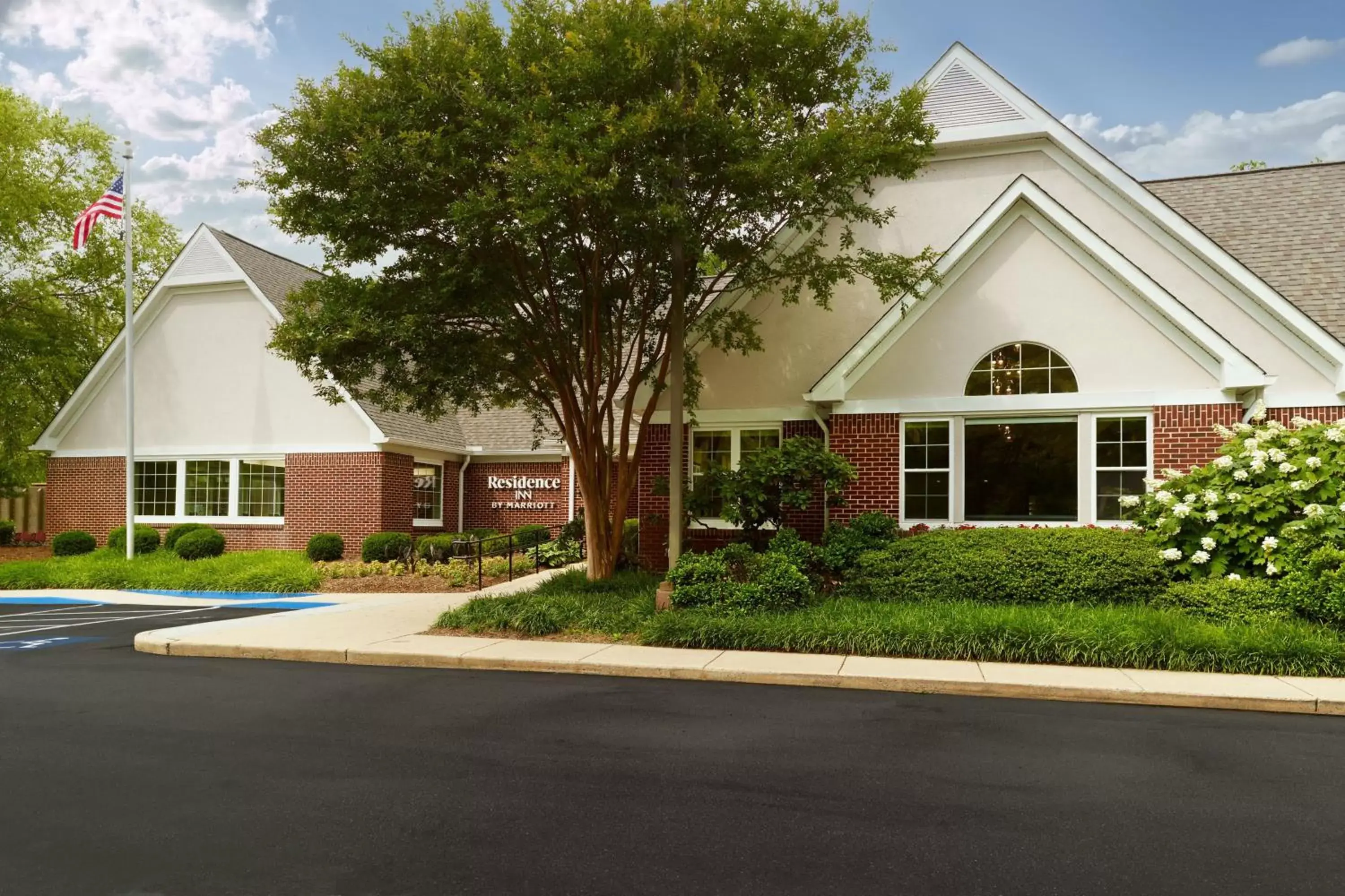 Property Building in Residence Inn Asheville Biltmore