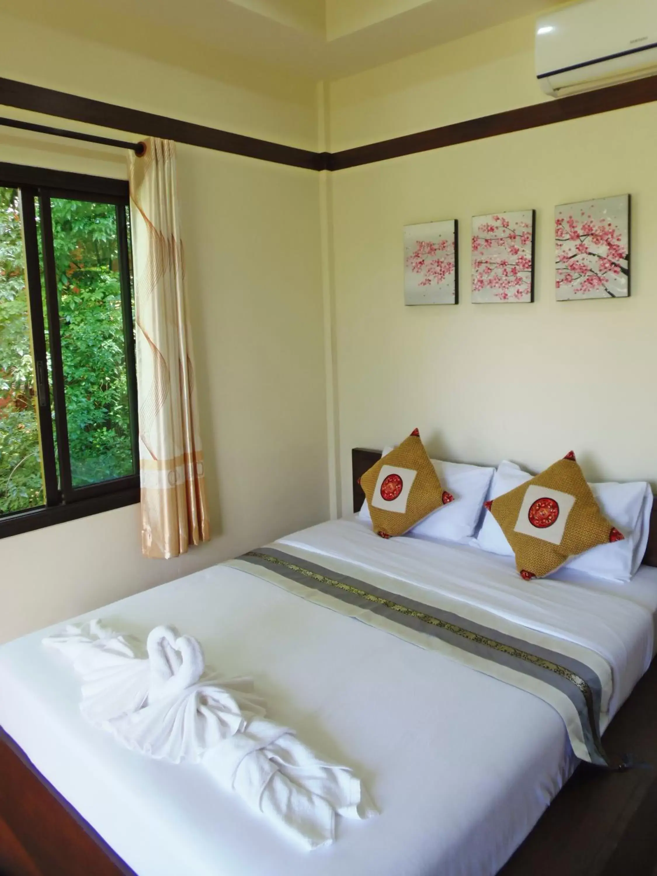 Bedroom, Bed in Pai My Guest Resort - SHA Plus