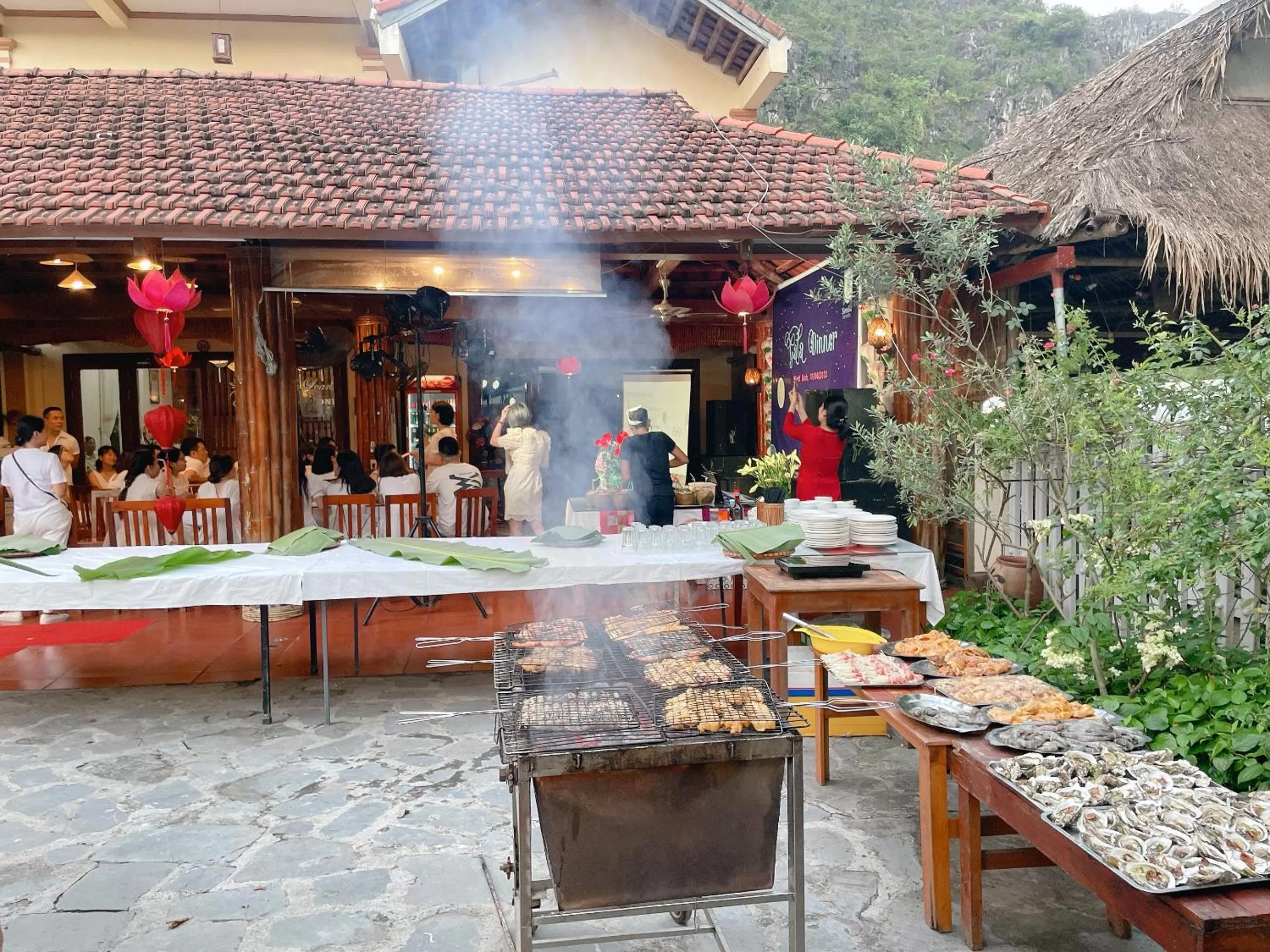 BBQ facilities in Chez Loan Hotel