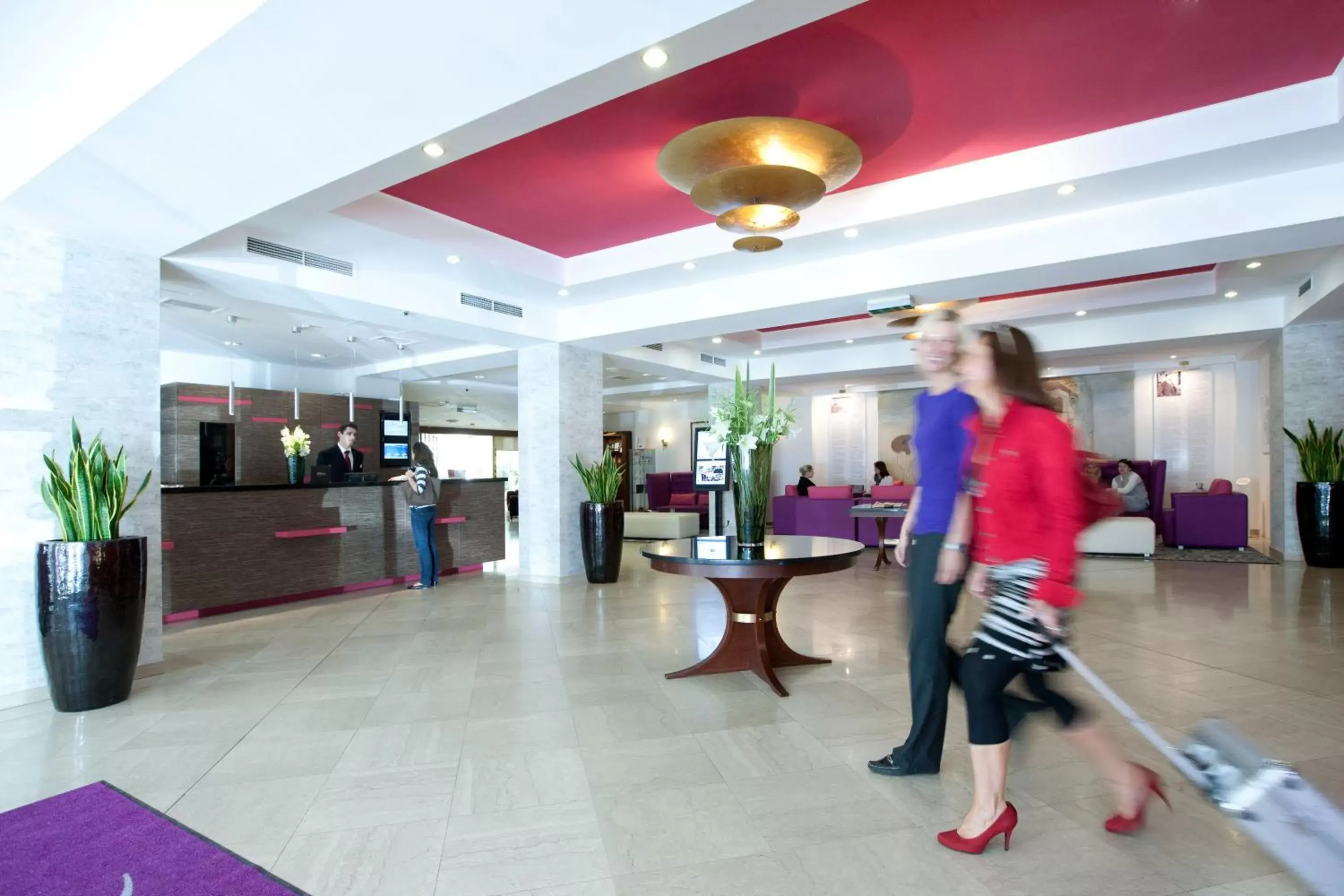 Lobby or reception in Hotel Mercure Wien Westbahnhof