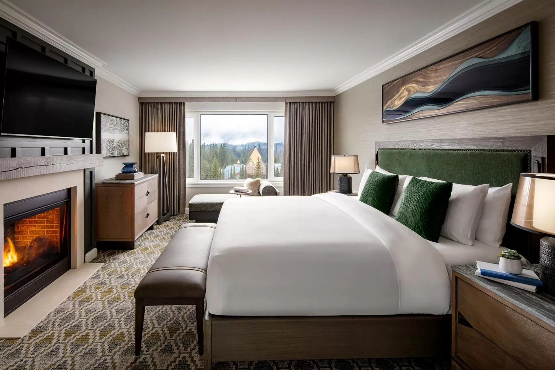 Photo of the whole room, Bed in Fairmont Chateau Whistler