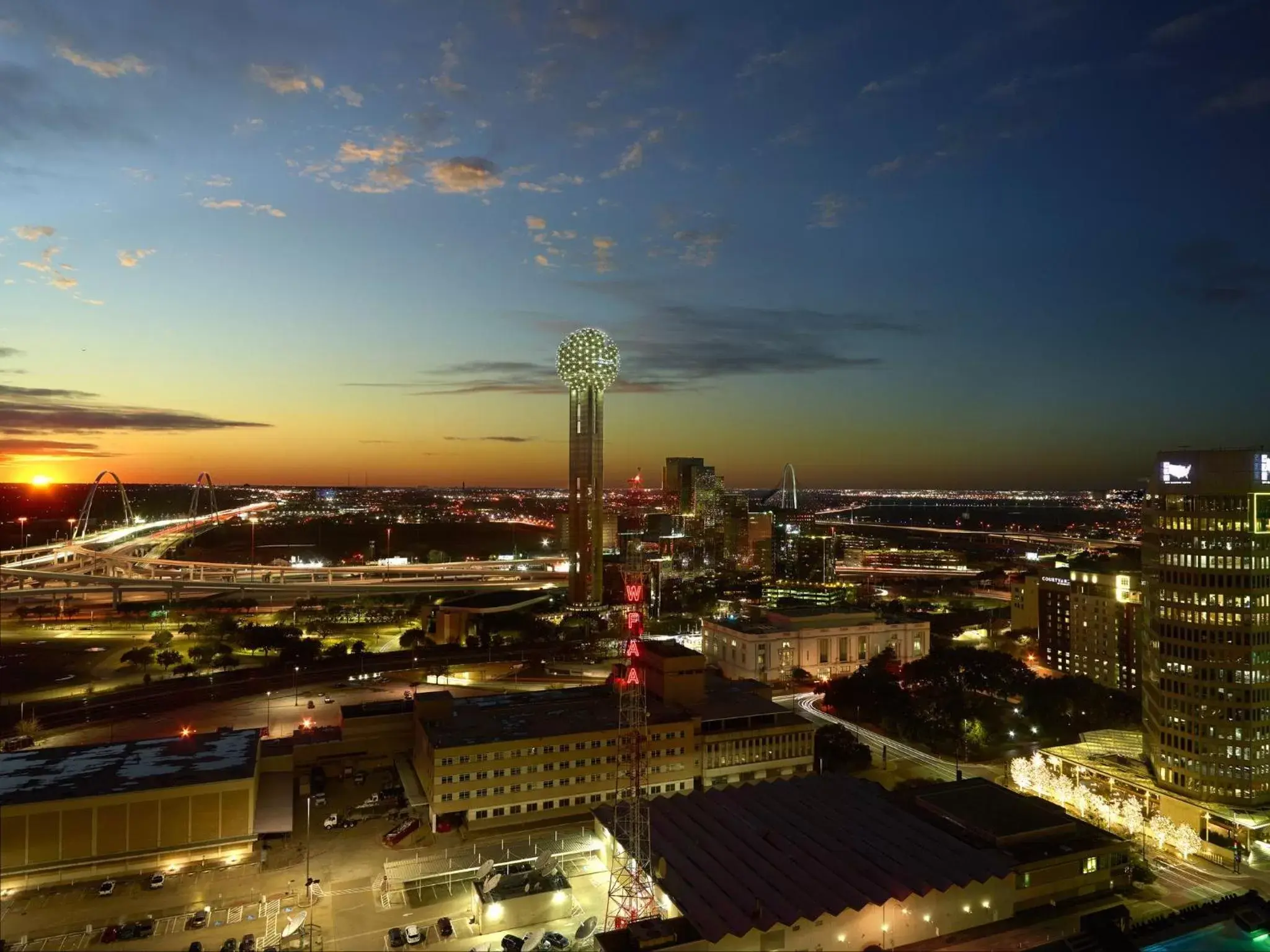 City view in Omni Dallas Hotel